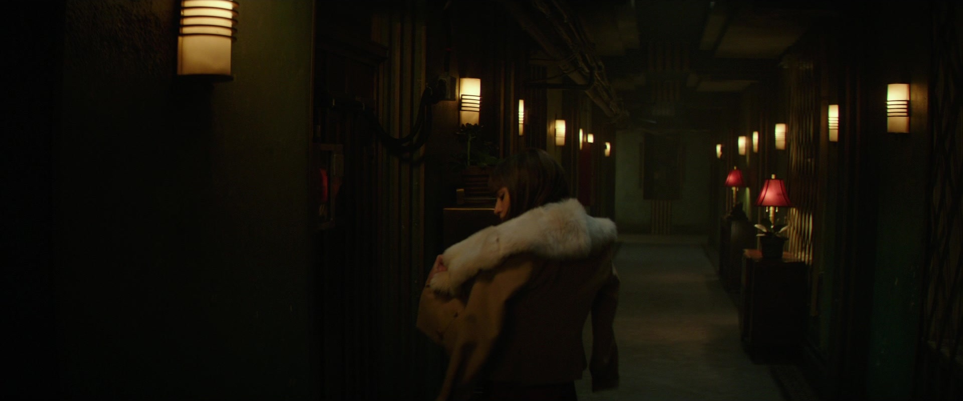 Hotel Artemis (2018), wide, 2.40:1 — film still