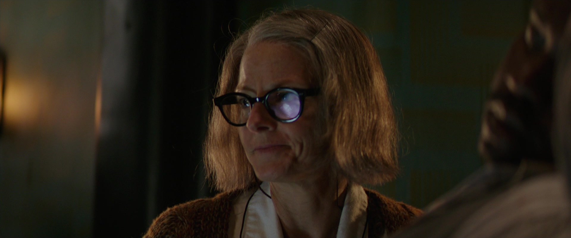 Hotel Artemis (2018), close, 2.40:1 — film still