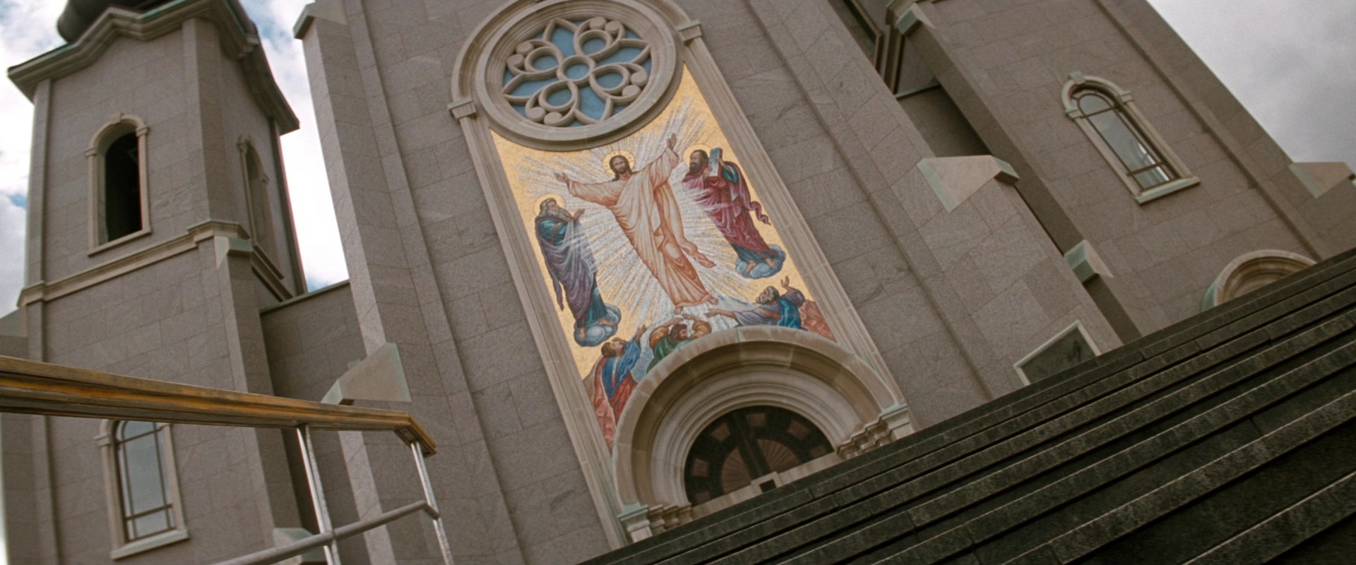 In the Mouth of Madness (1991), wide, 2.40:1 — film still