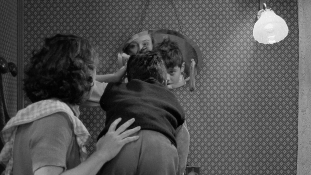 In the Mouth of Madness — film still
