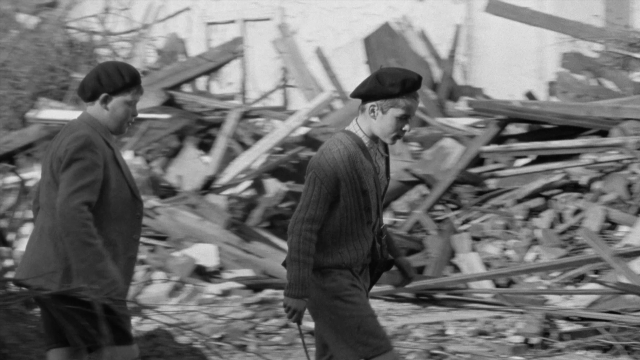In the Mouth of Madness — film still
