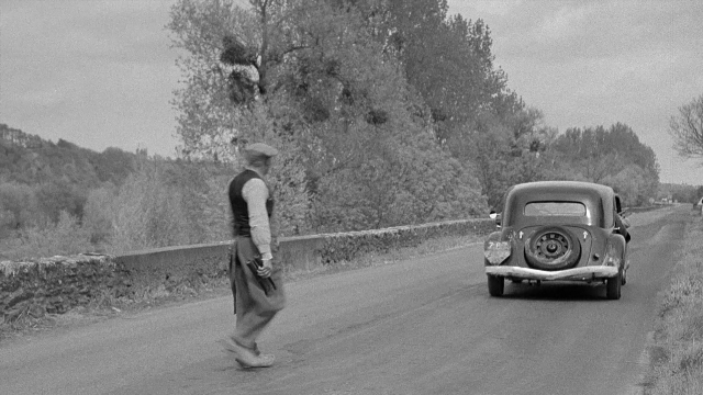 In the Mouth of Madness — film still