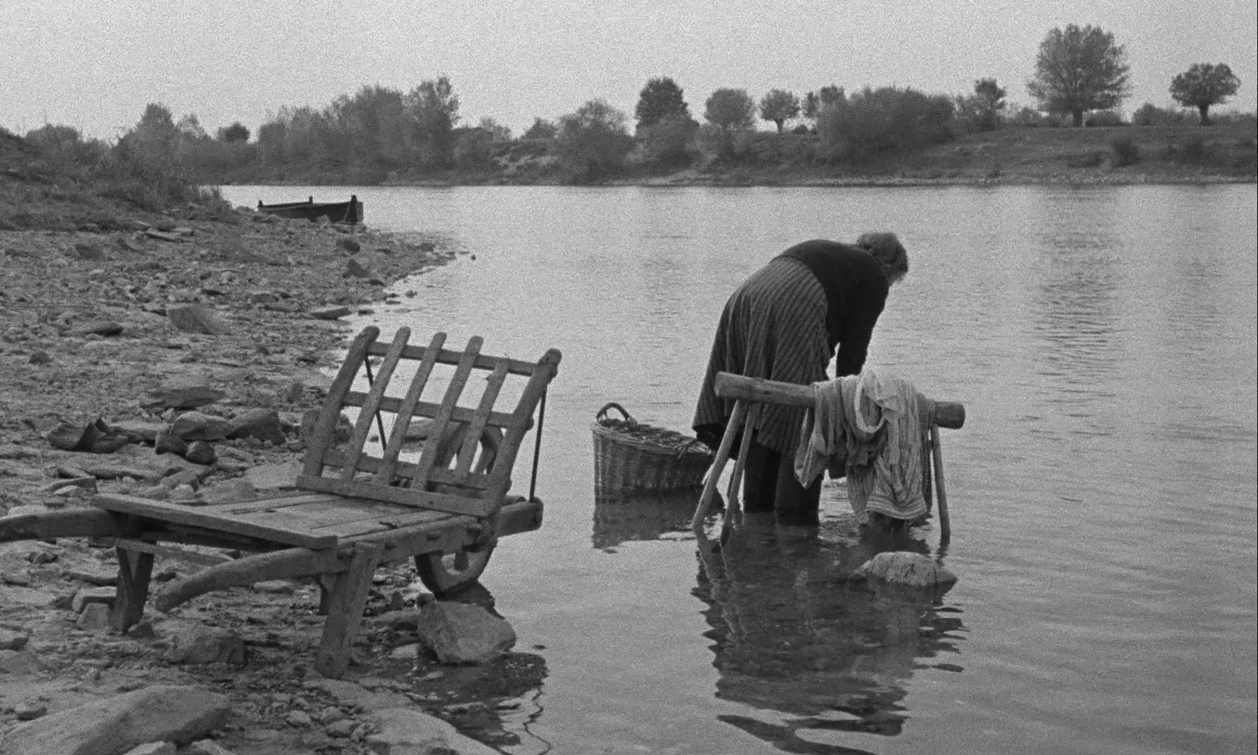 In the Mouth of Madness (1991), wide, 1.67:1 — film still