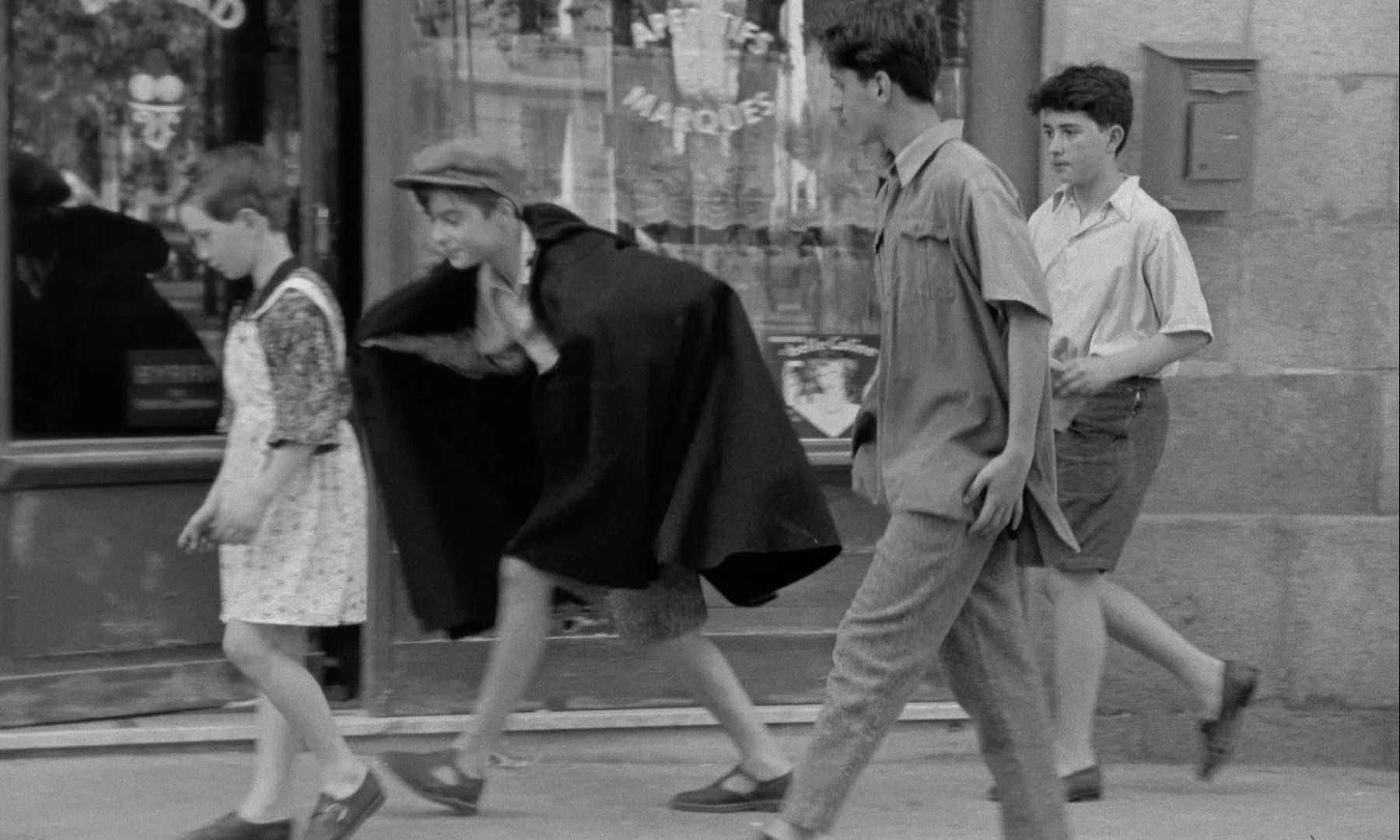 In the Mouth of Madness (1991), wide, 1.67:1 — film still