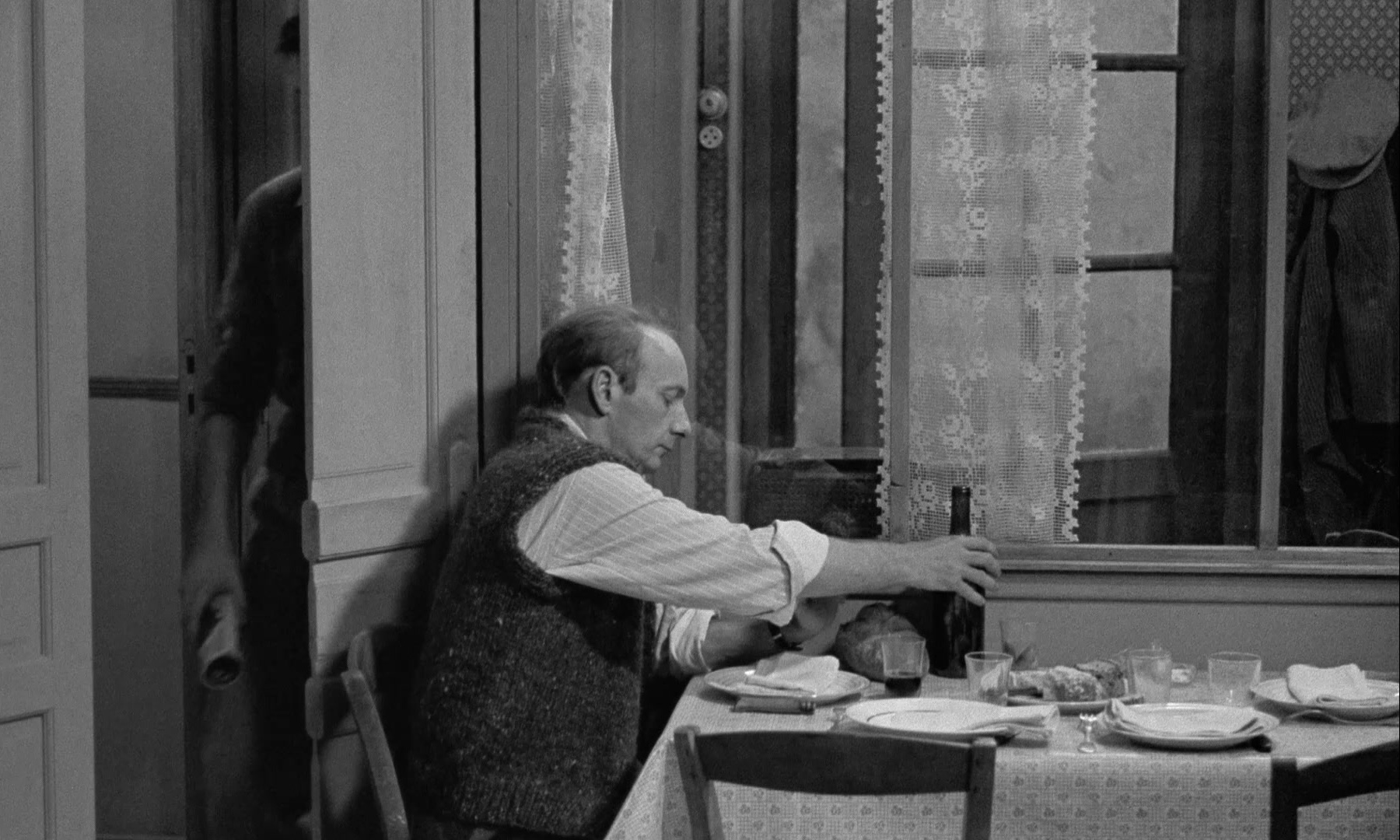 In the Mouth of Madness (1991), unknown, 1.67:1 — film still