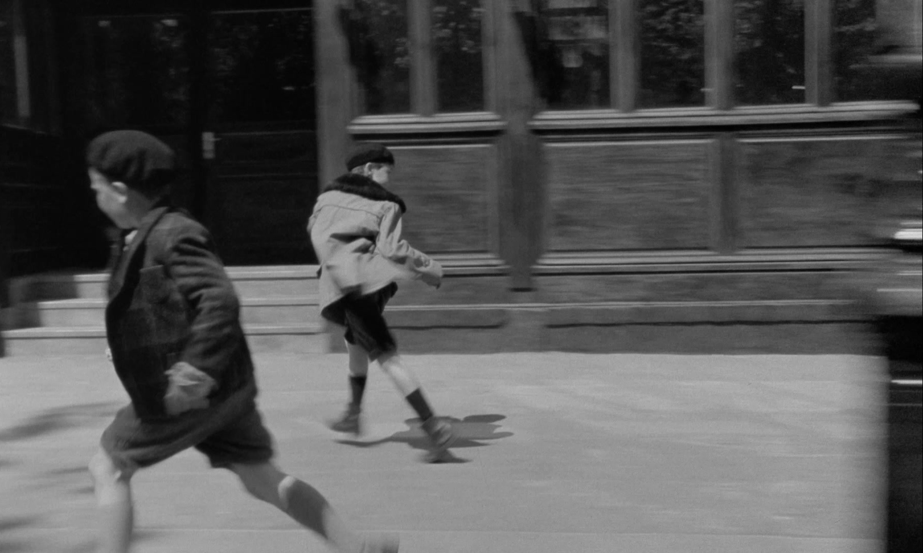In the Mouth of Madness (1991), wide, 1.67:1 — film still