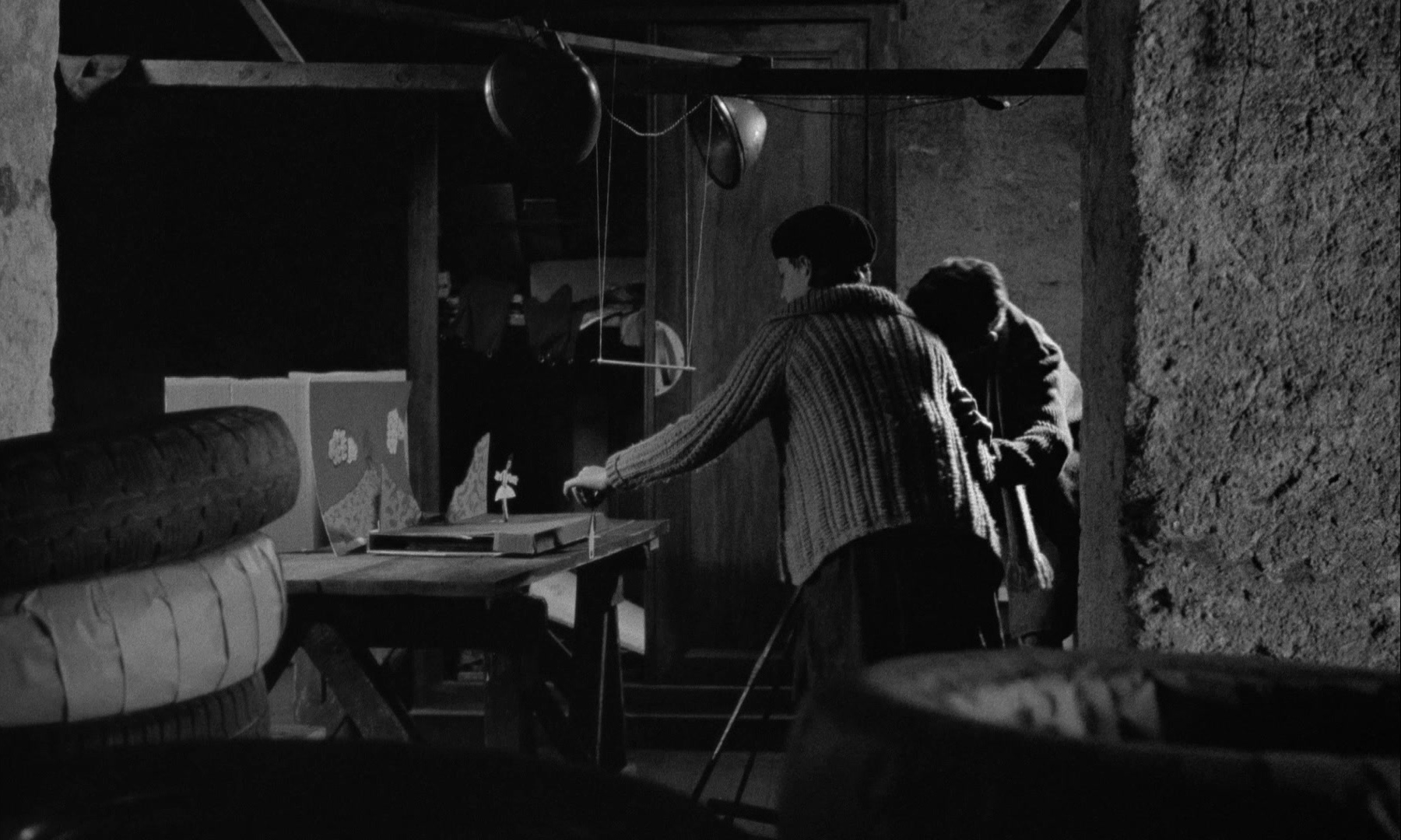 In the Mouth of Madness (1991), wide, 1.67:1 — film still