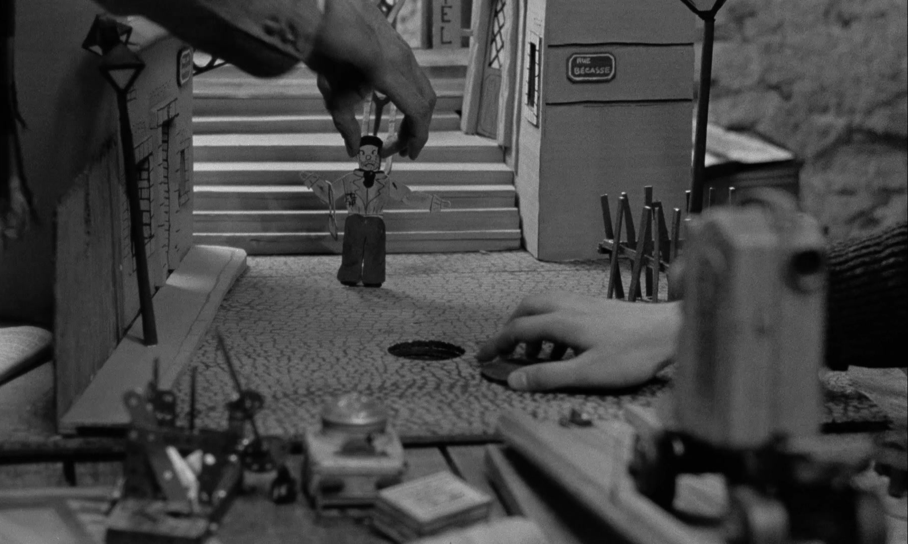 In the Mouth of Madness (1991), wide, 1.67:1 — film still