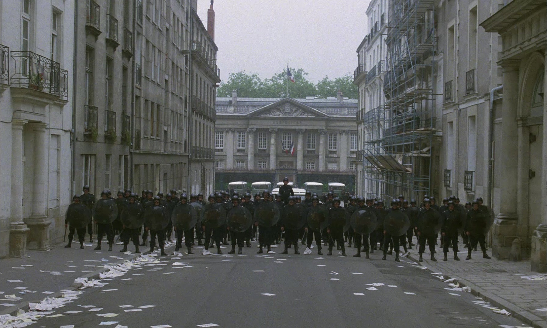 In the Mouth of Madness (1991), wide, 1.67:1 — film still