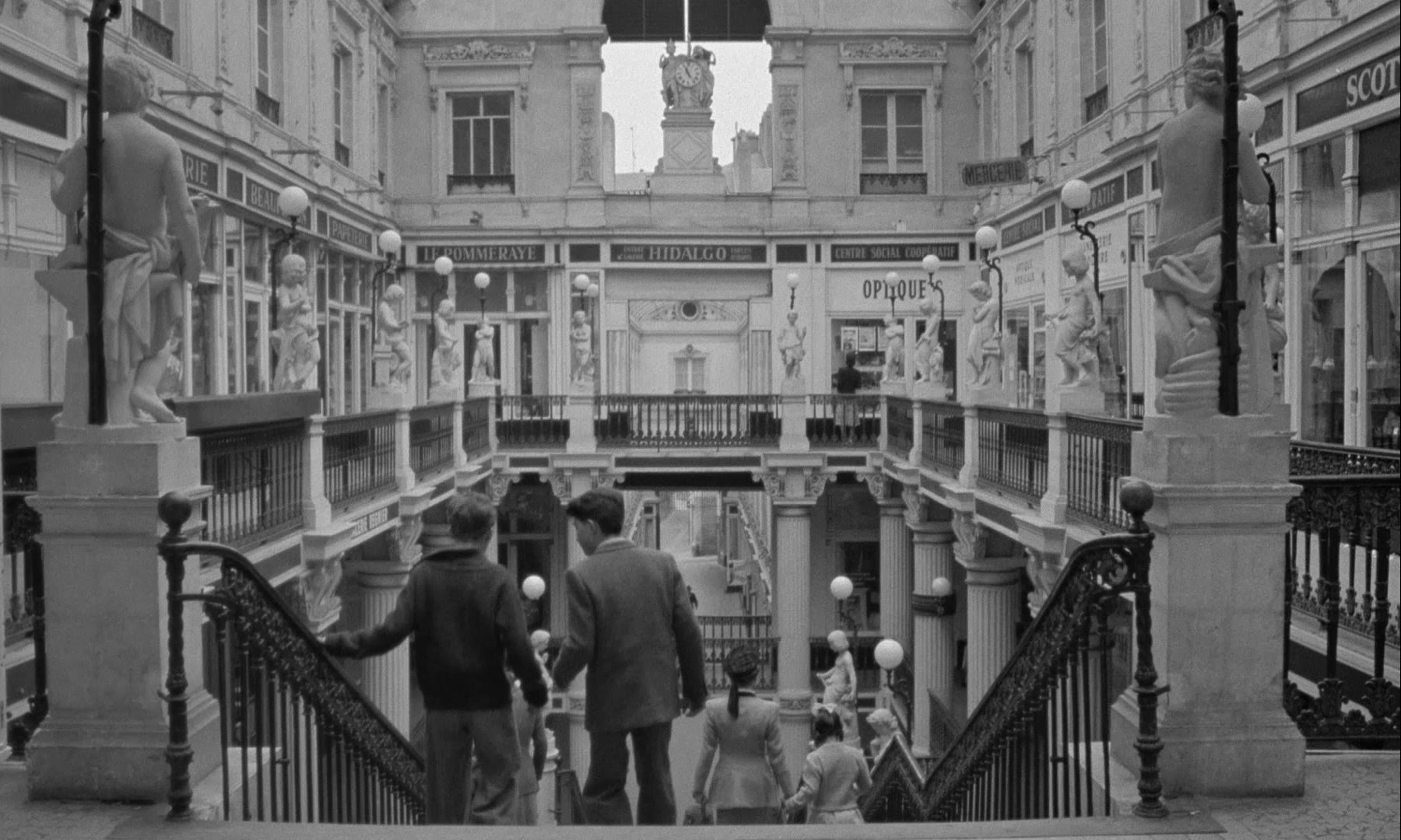 In the Mouth of Madness (1991), wide, 1.67:1 — film still