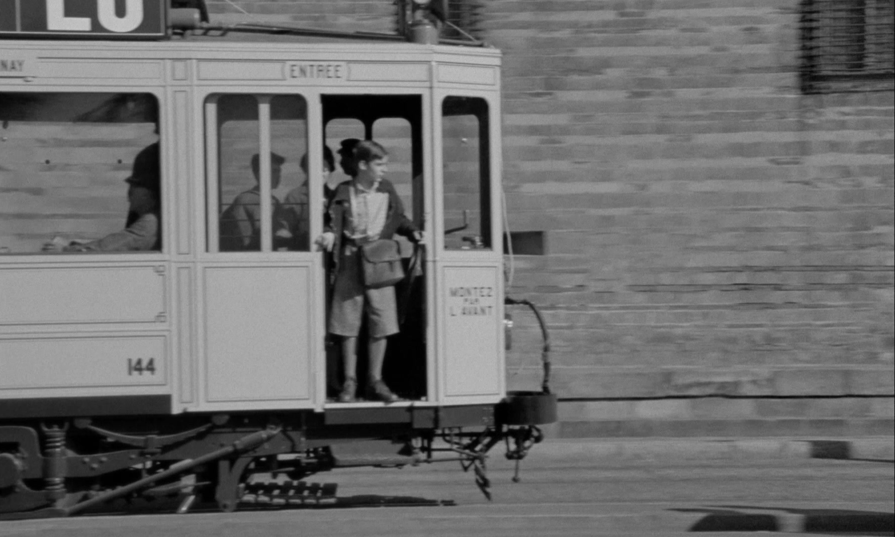 In the Mouth of Madness (1991), wide, 1.67:1 — film still