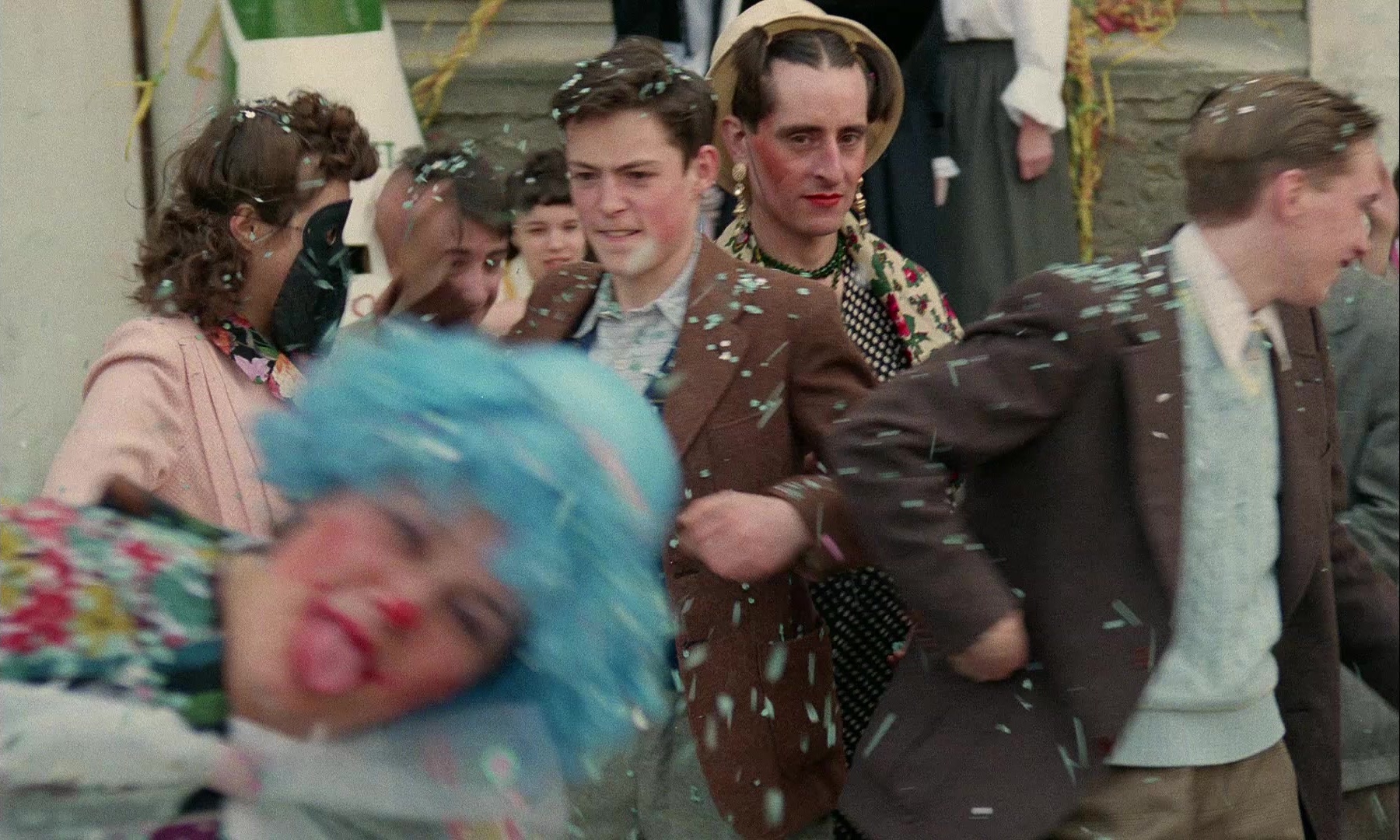 In the Mouth of Madness (1991), wide, 1.67:1 — film still