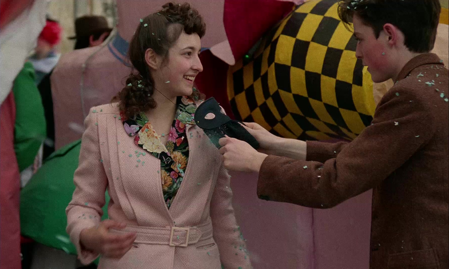 In the Mouth of Madness (1991), wide, 1.67:1 — film still