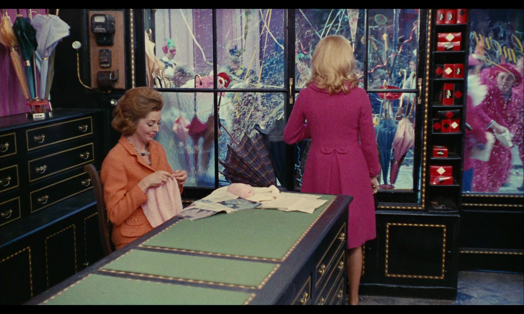 In the Mouth of Madness (1991), wide, 1.67:1 — film still