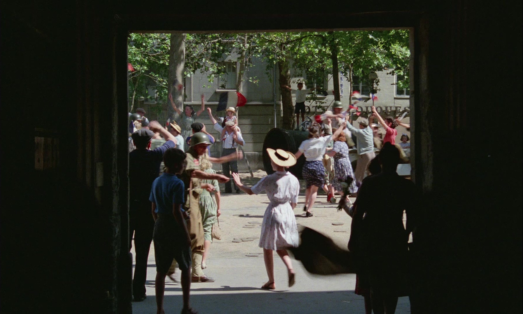 In the Mouth of Madness (1991), wide, 1.67:1 — film still