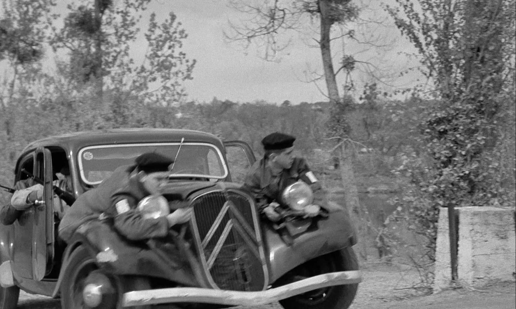 In the Mouth of Madness (1991), wide, 1.67:1 — film still