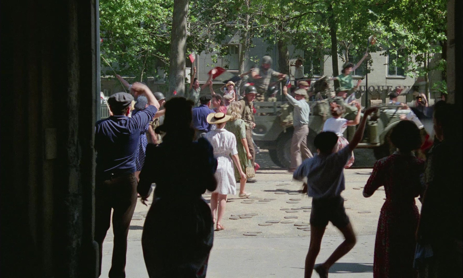 In the Mouth of Madness (1991), wide, 1.67:1 — film still