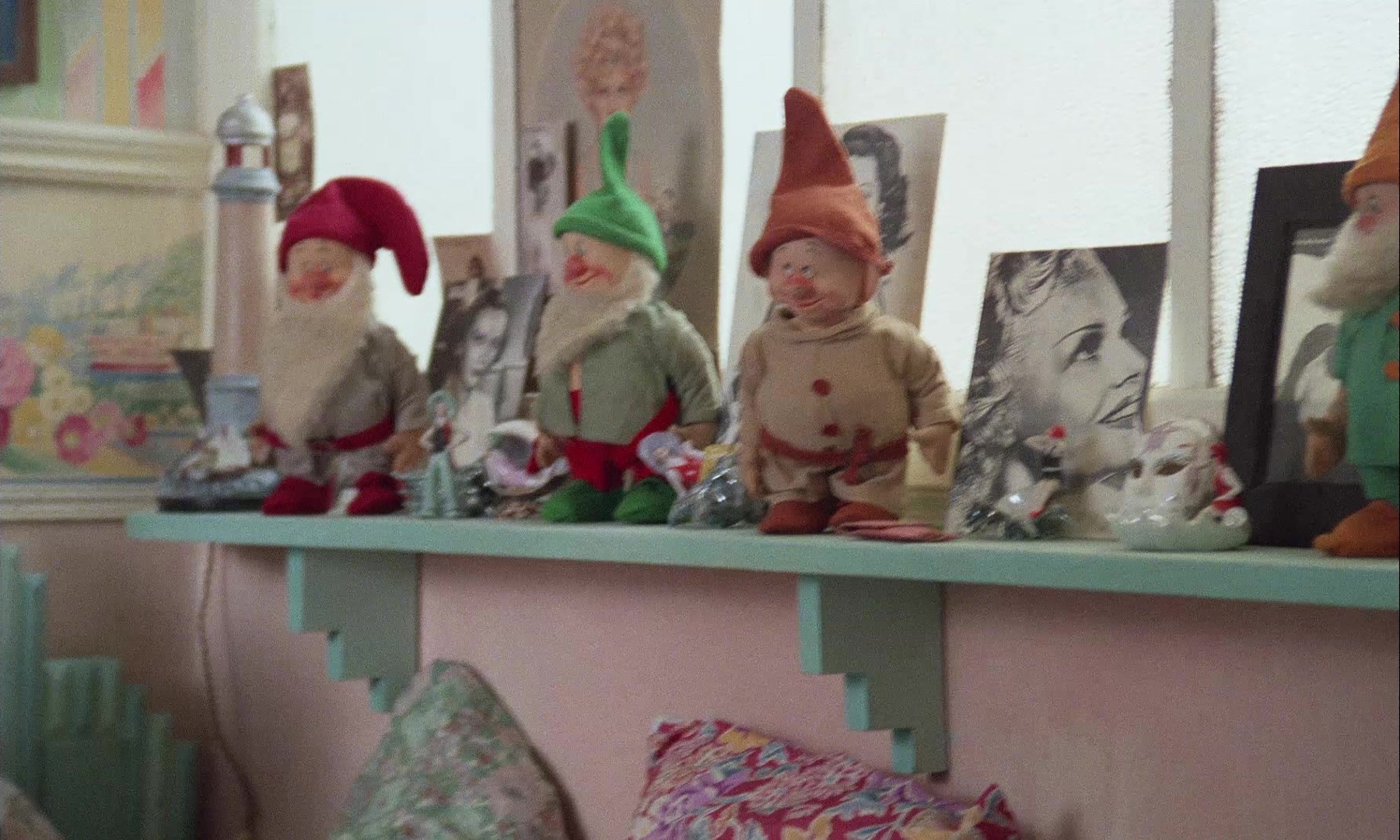 In the Mouth of Madness (1991), wide, 1.67:1 — film still