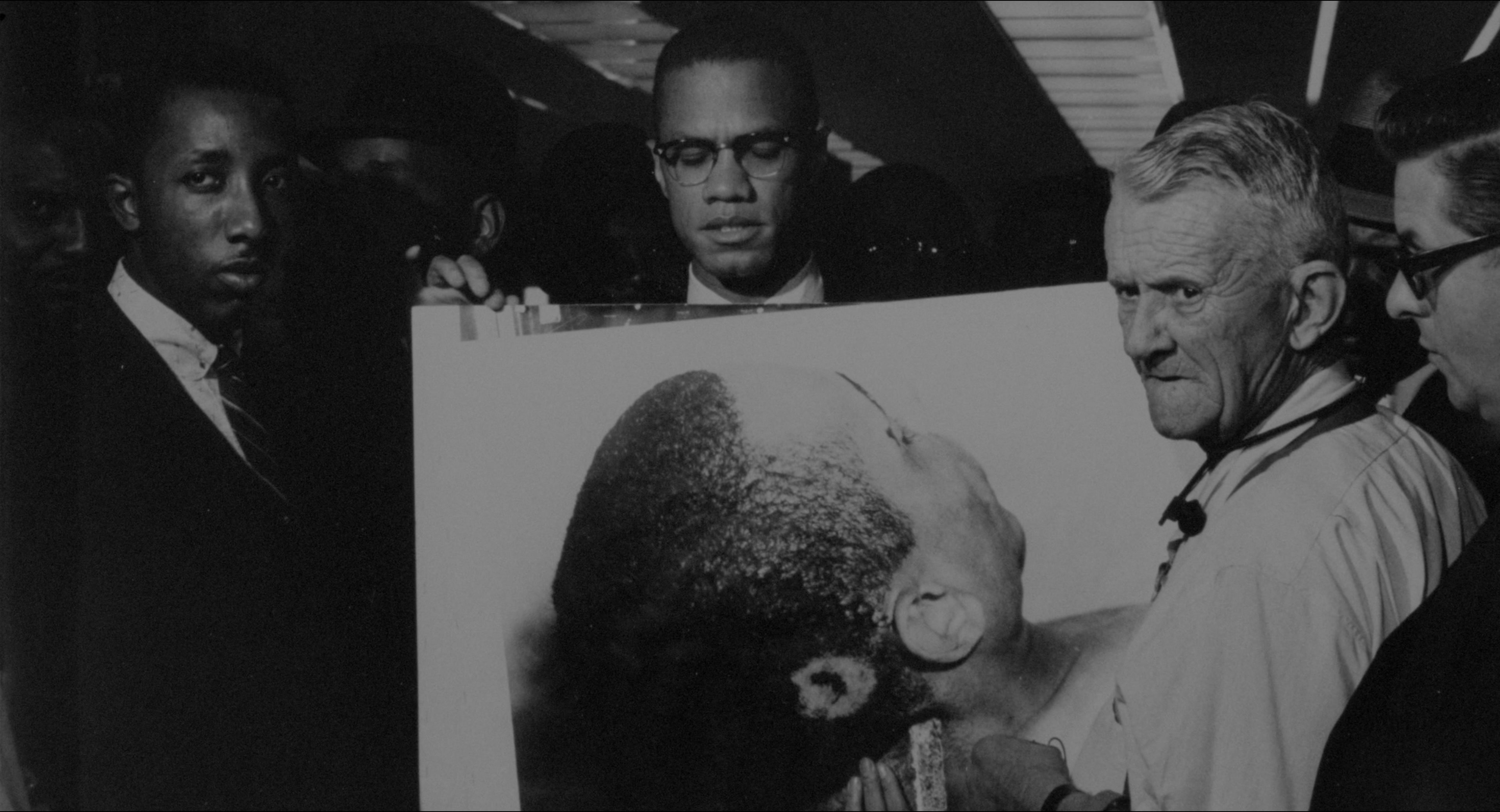 Malcolm (1992), wide, 1.85:1 — film still