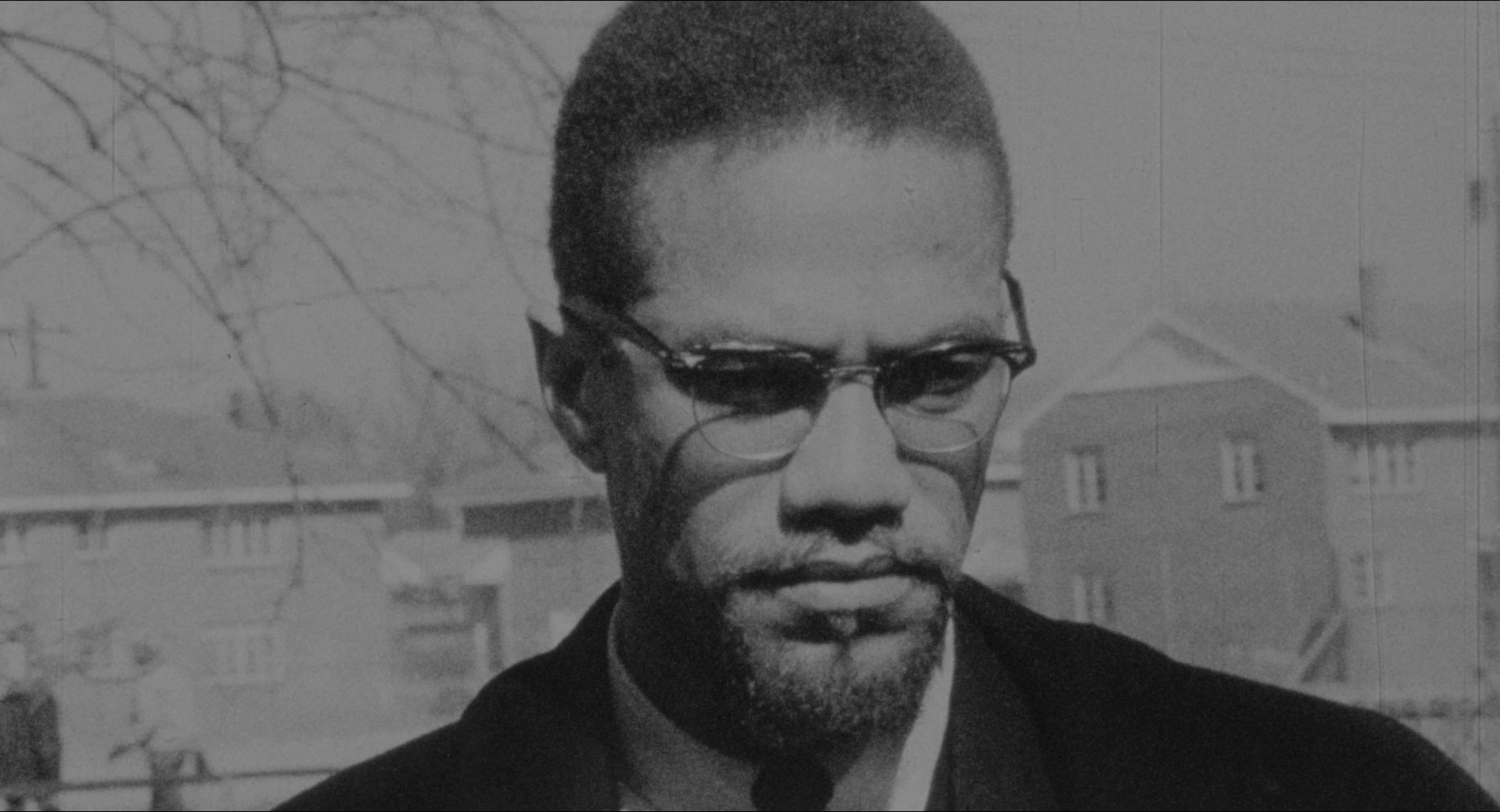 Malcolm (1992), close, 1.85:1 — film still