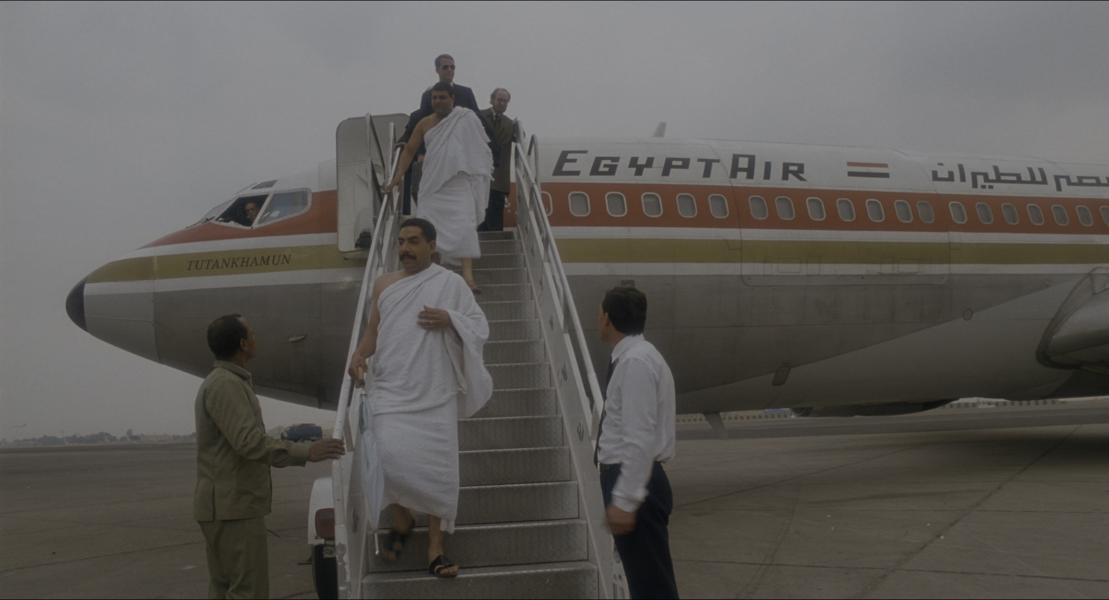 Malcolm (1992), wide, 1.85:1 — film still