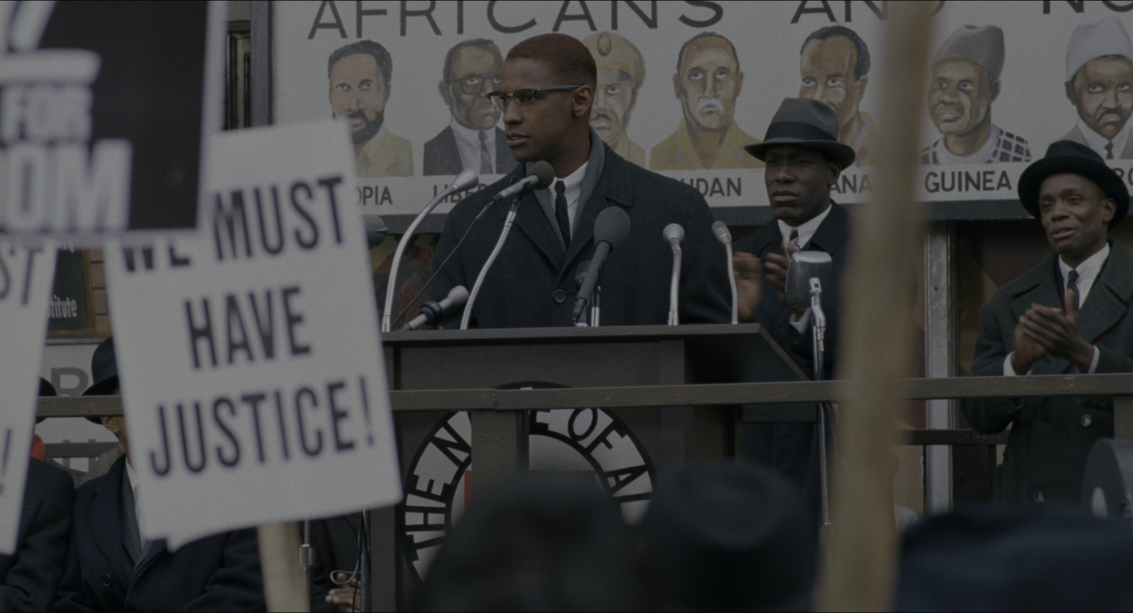 Malcolm (1992), wide, 1.85:1 — film still