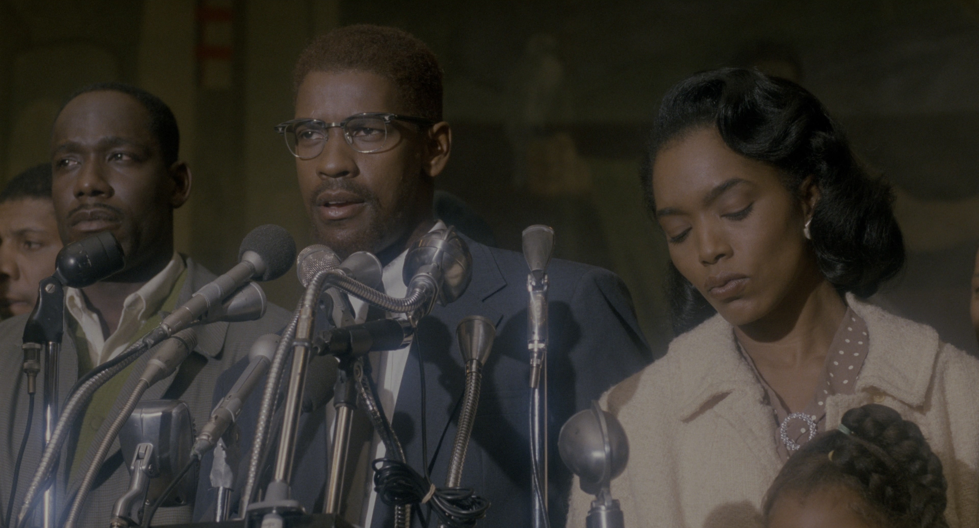 Malcolm (1992), medium, 1.85:1 — film still