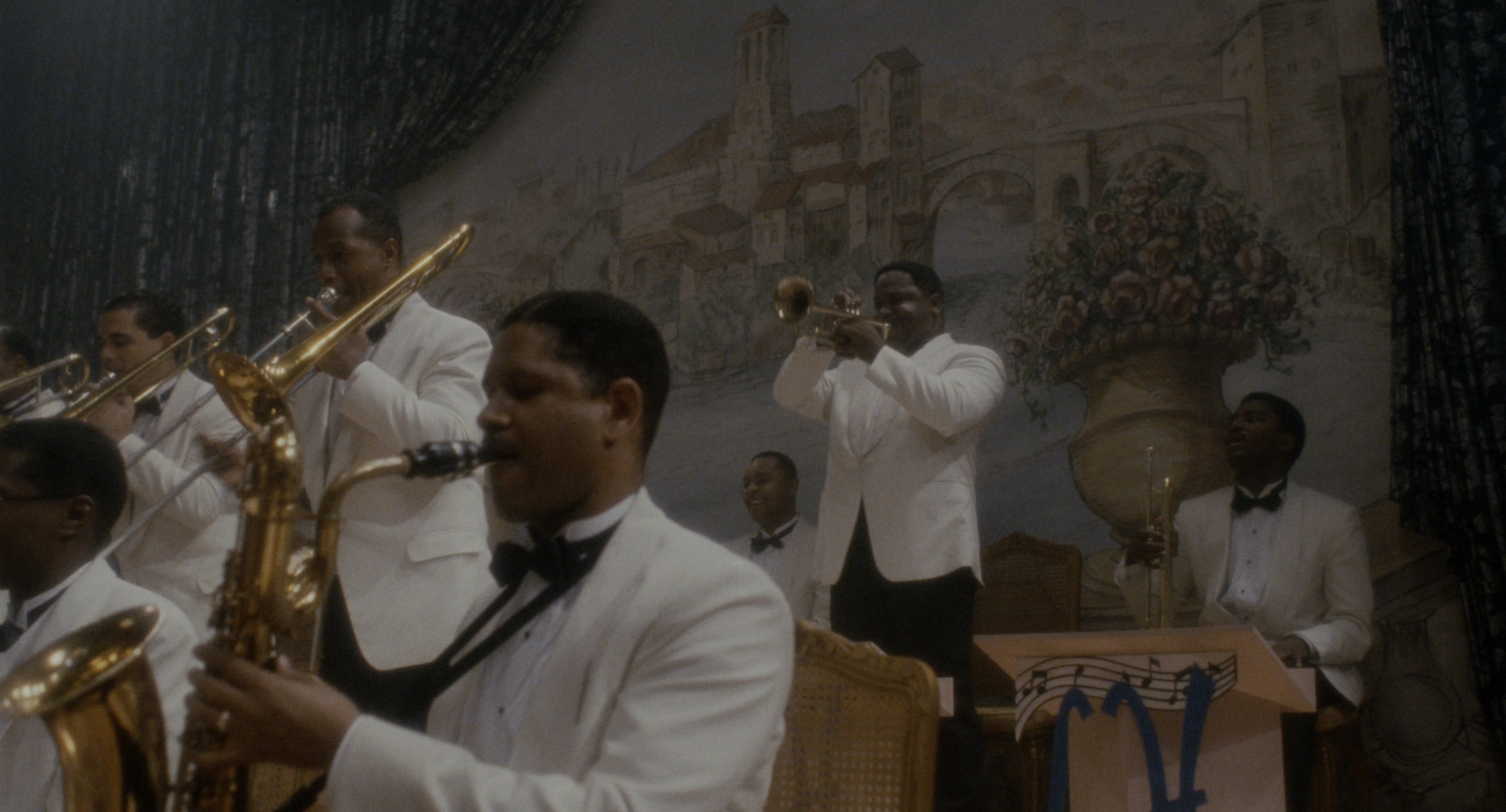 Malcolm (1992), wide, 1.85:1 — film still