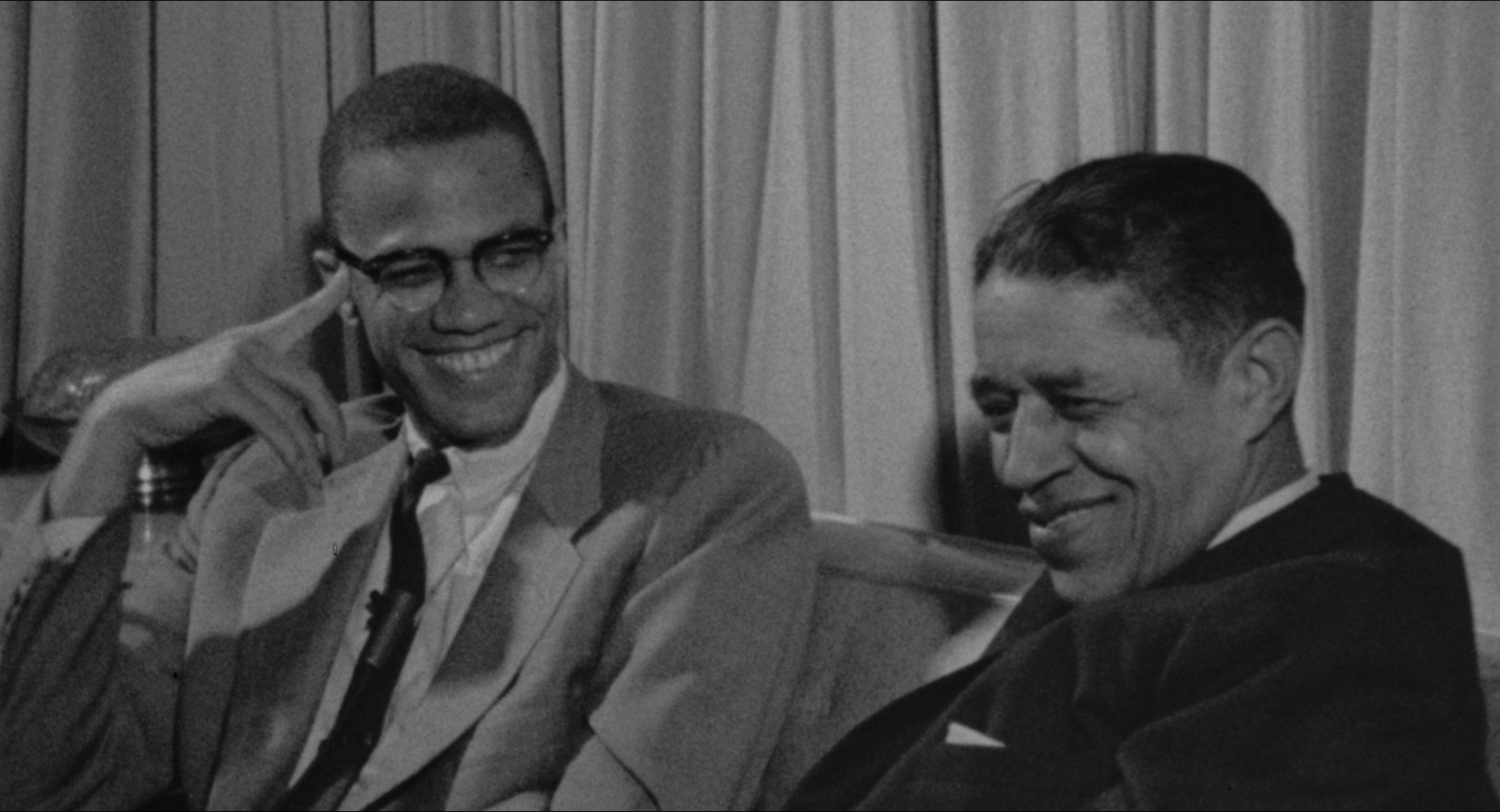 Malcolm (1992), wide, 1.85:1 — film still