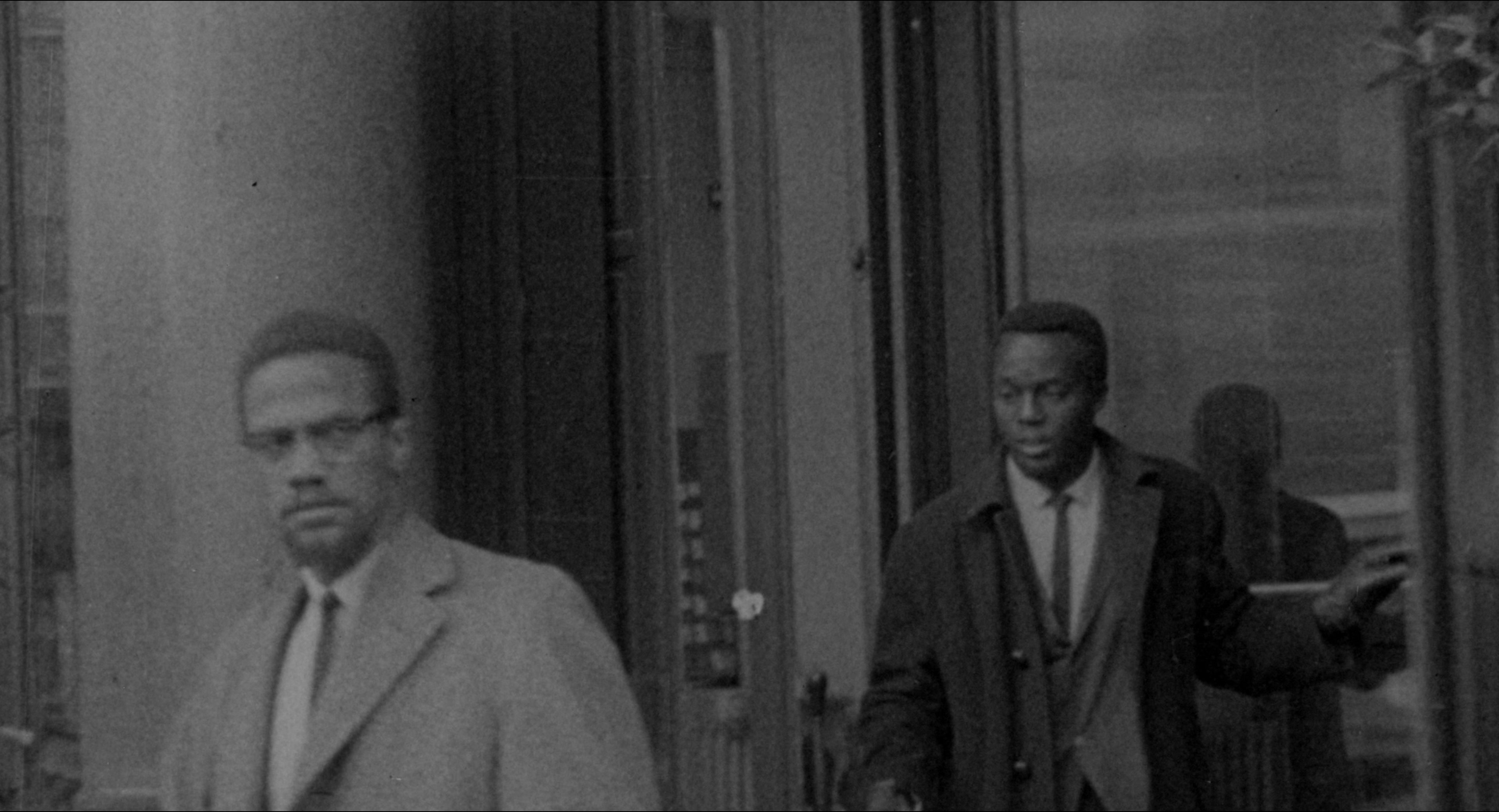 Malcolm (1992), wide, 1.85:1 — film still
