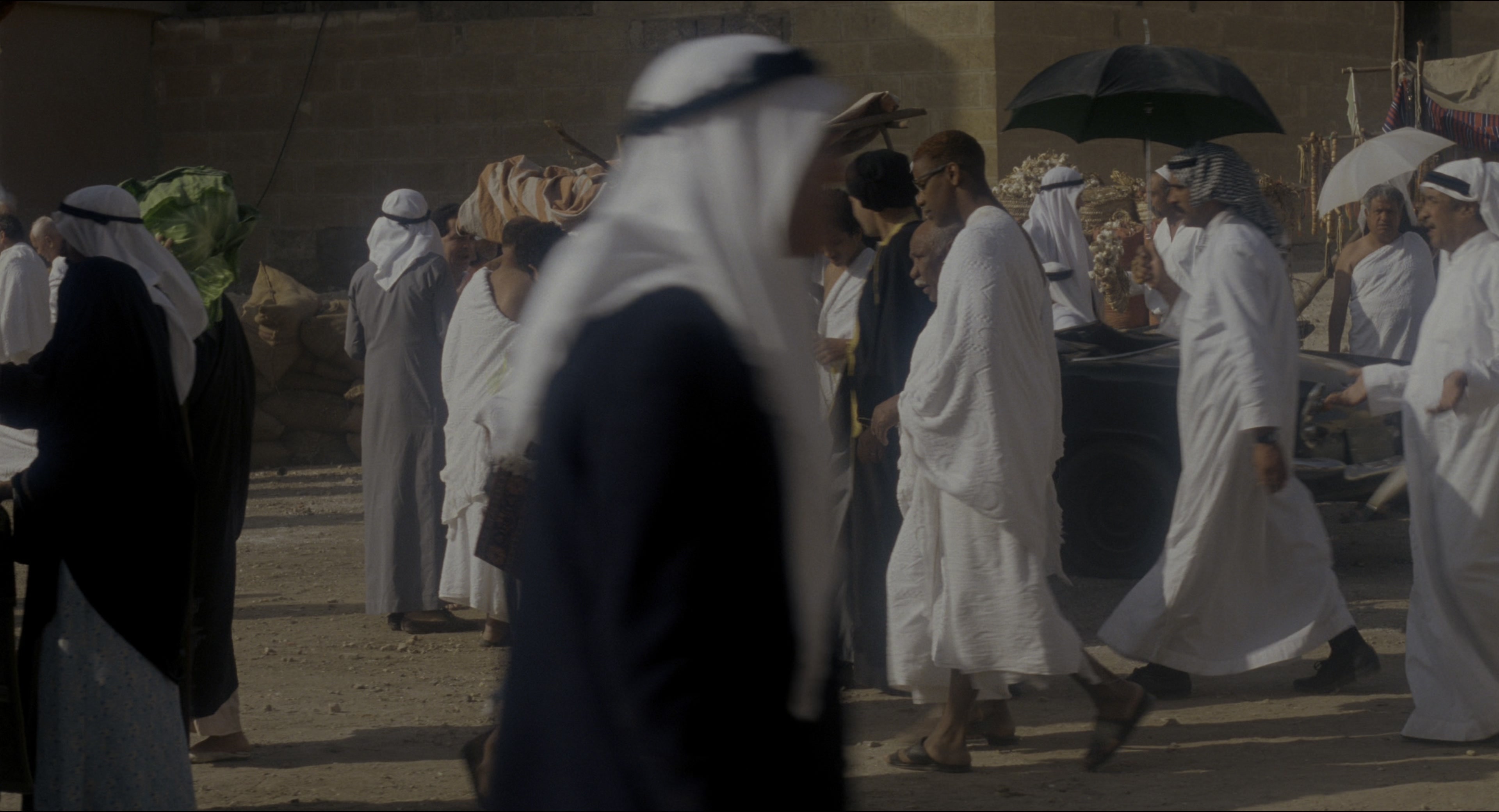 Malcolm (1992), wide, 1.85:1 — film still