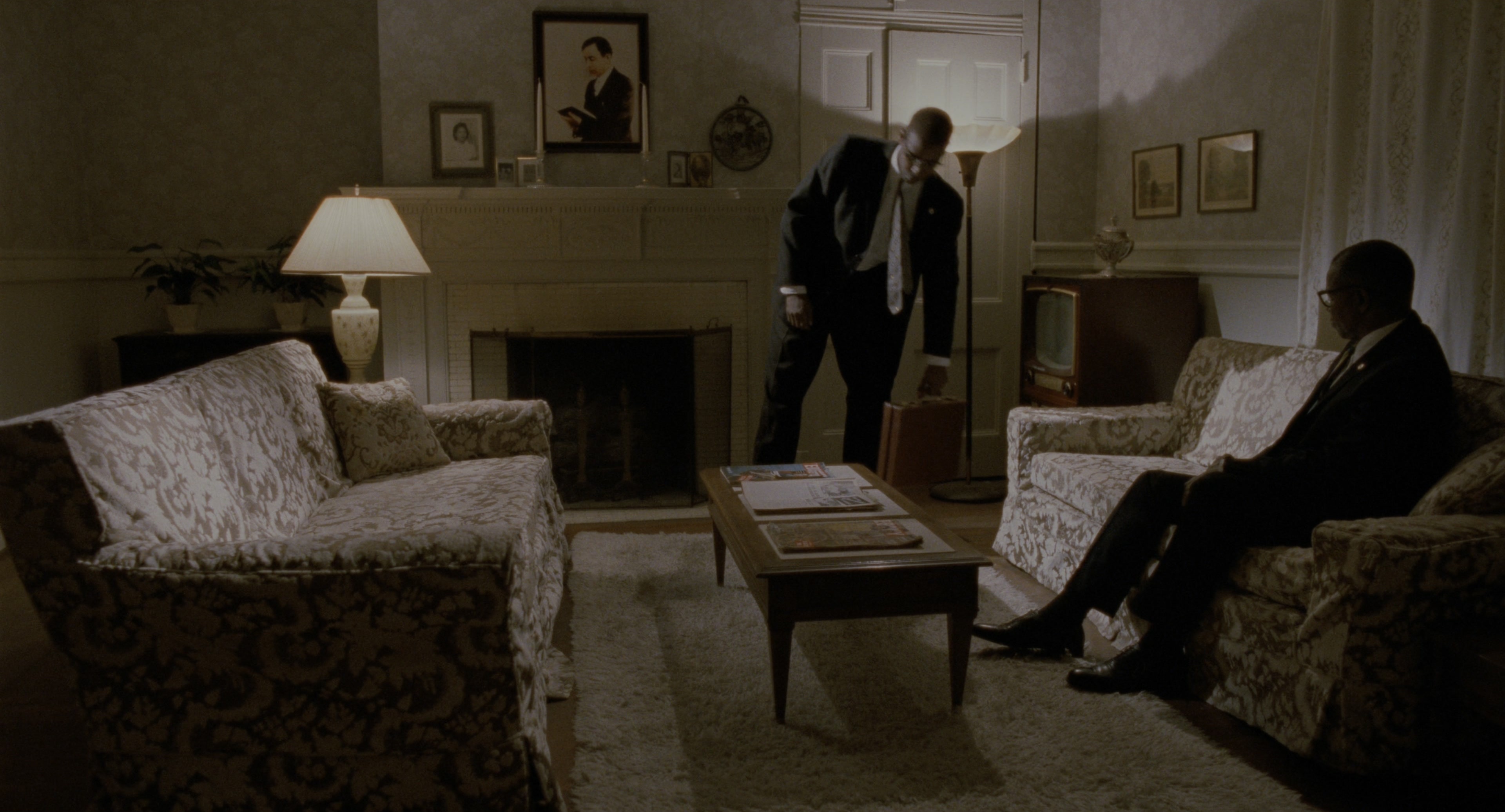 Malcolm (1992), wide, 1.85:1 — film still
