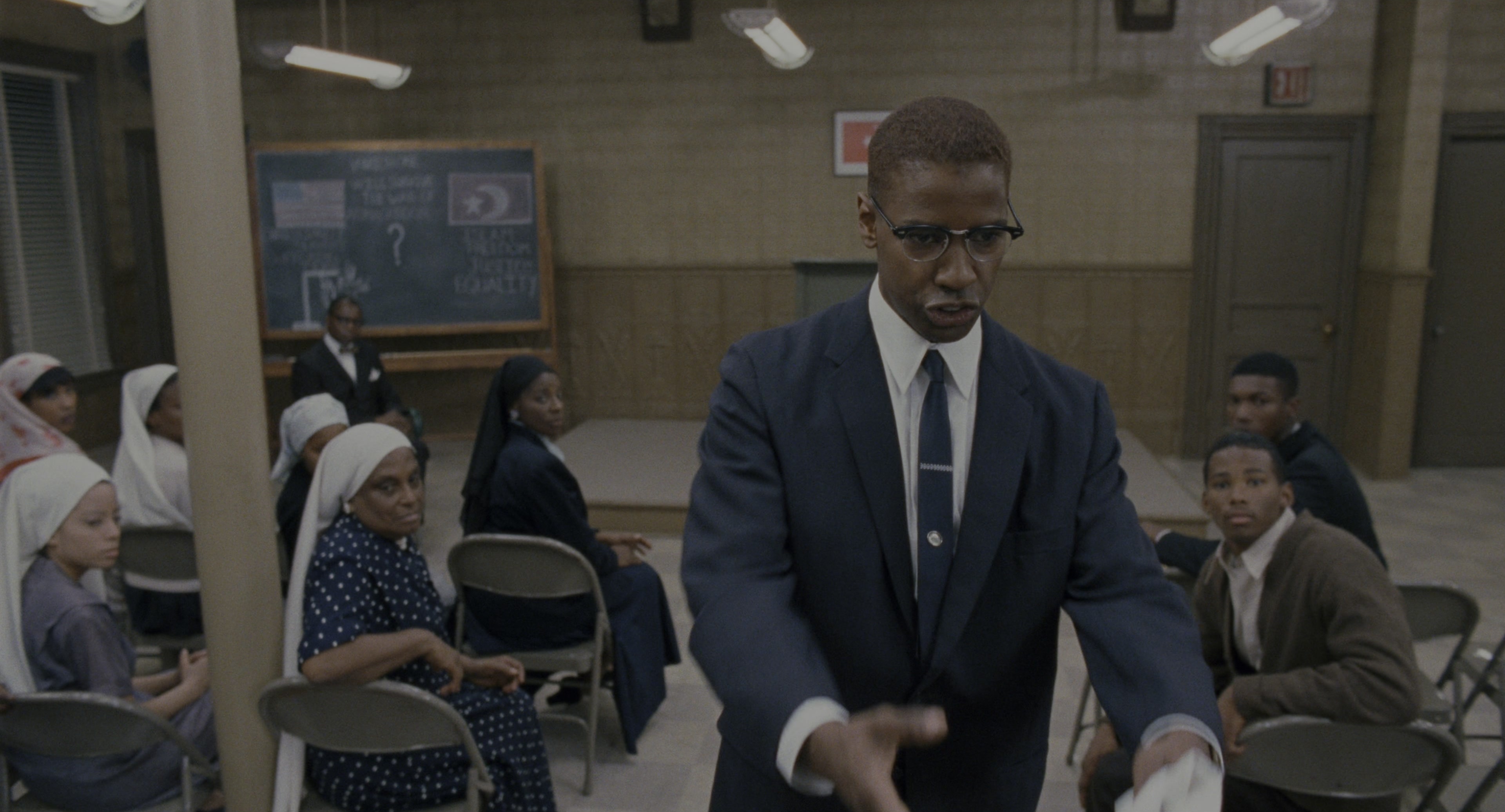 Malcolm (1992), wide, 1.85:1 — film still