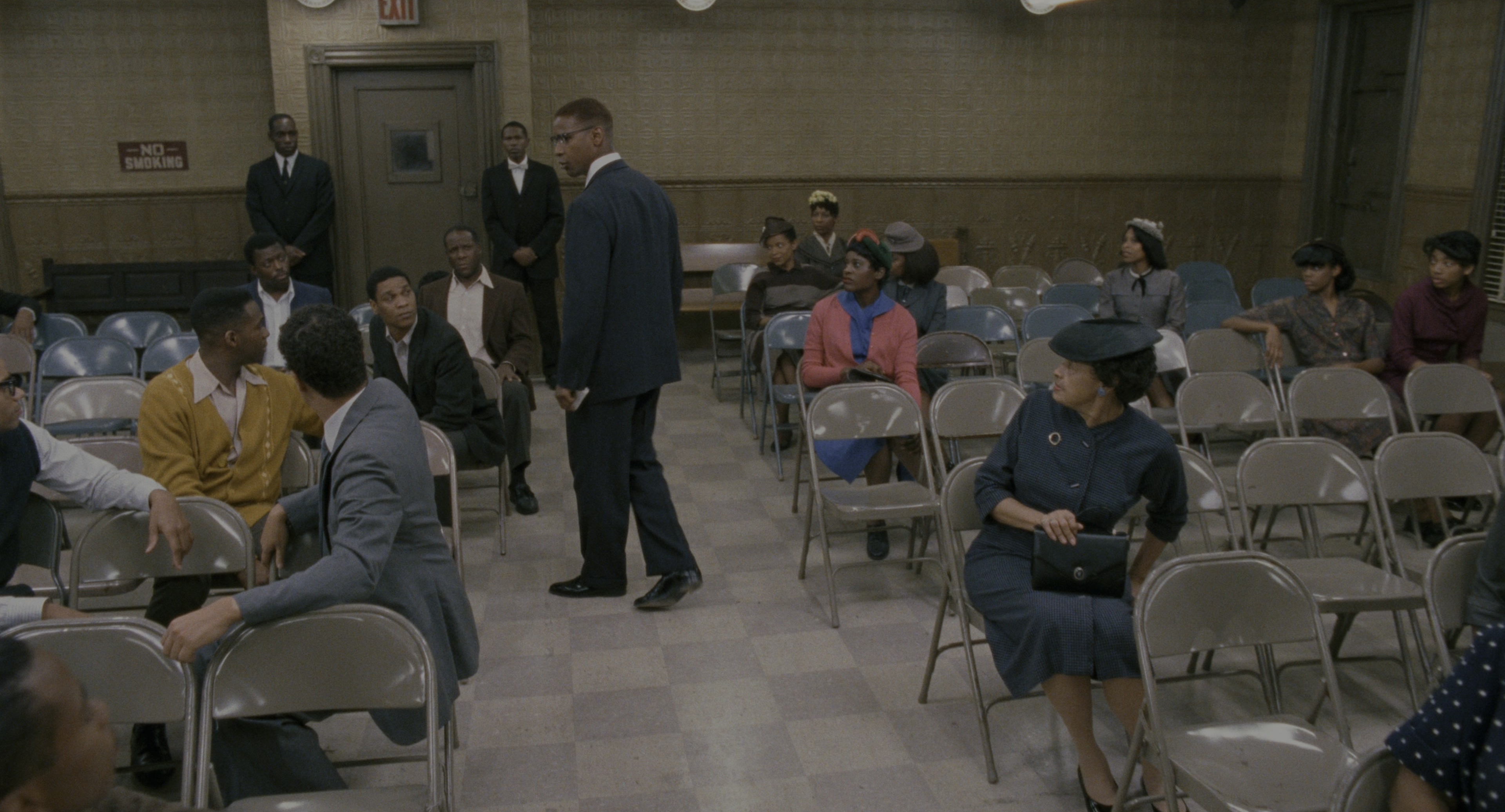 Malcolm (1992), wide, 1.85:1 — film still
