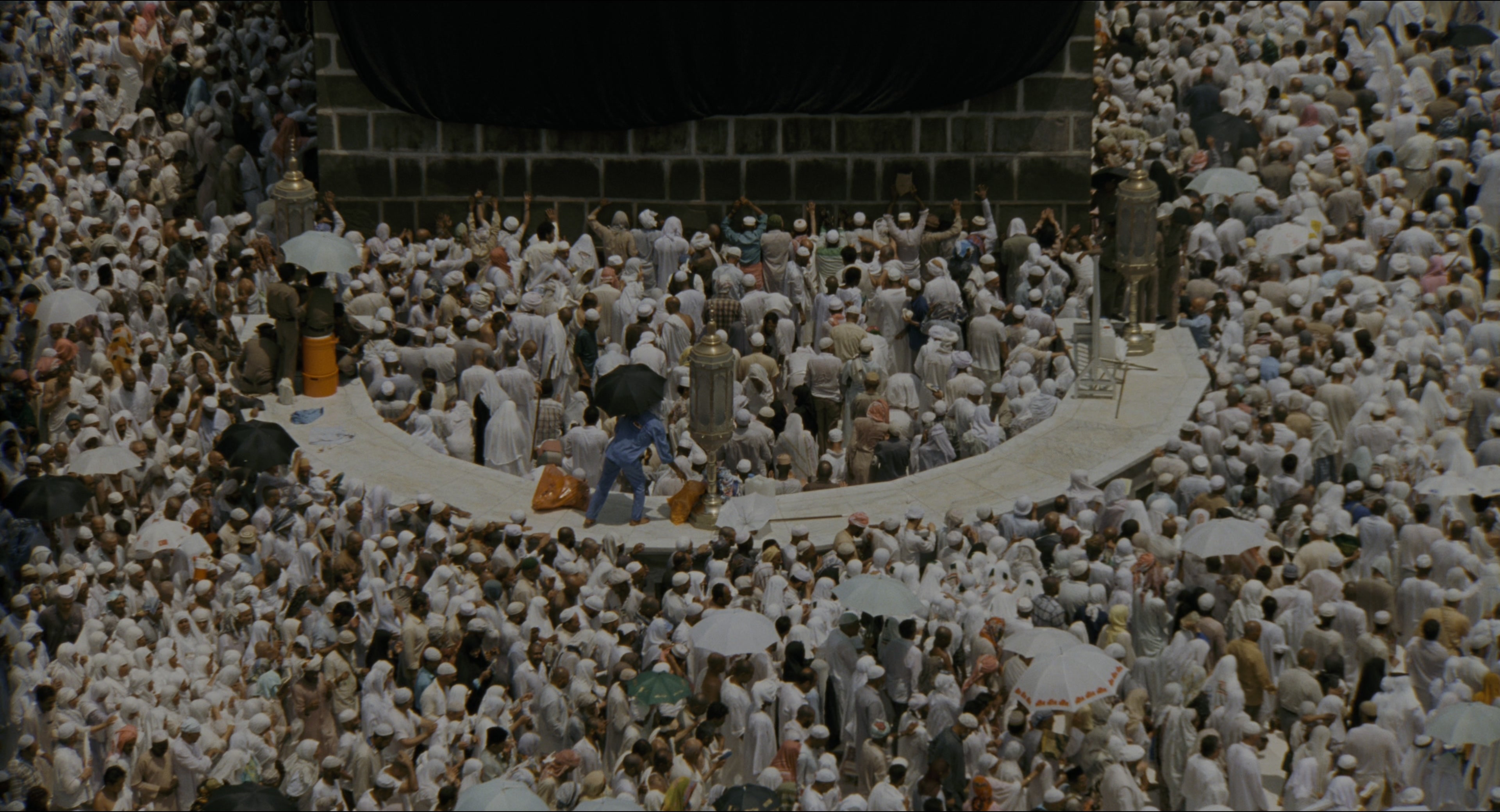 Malcolm (1992), wide, 1.85:1 — film still