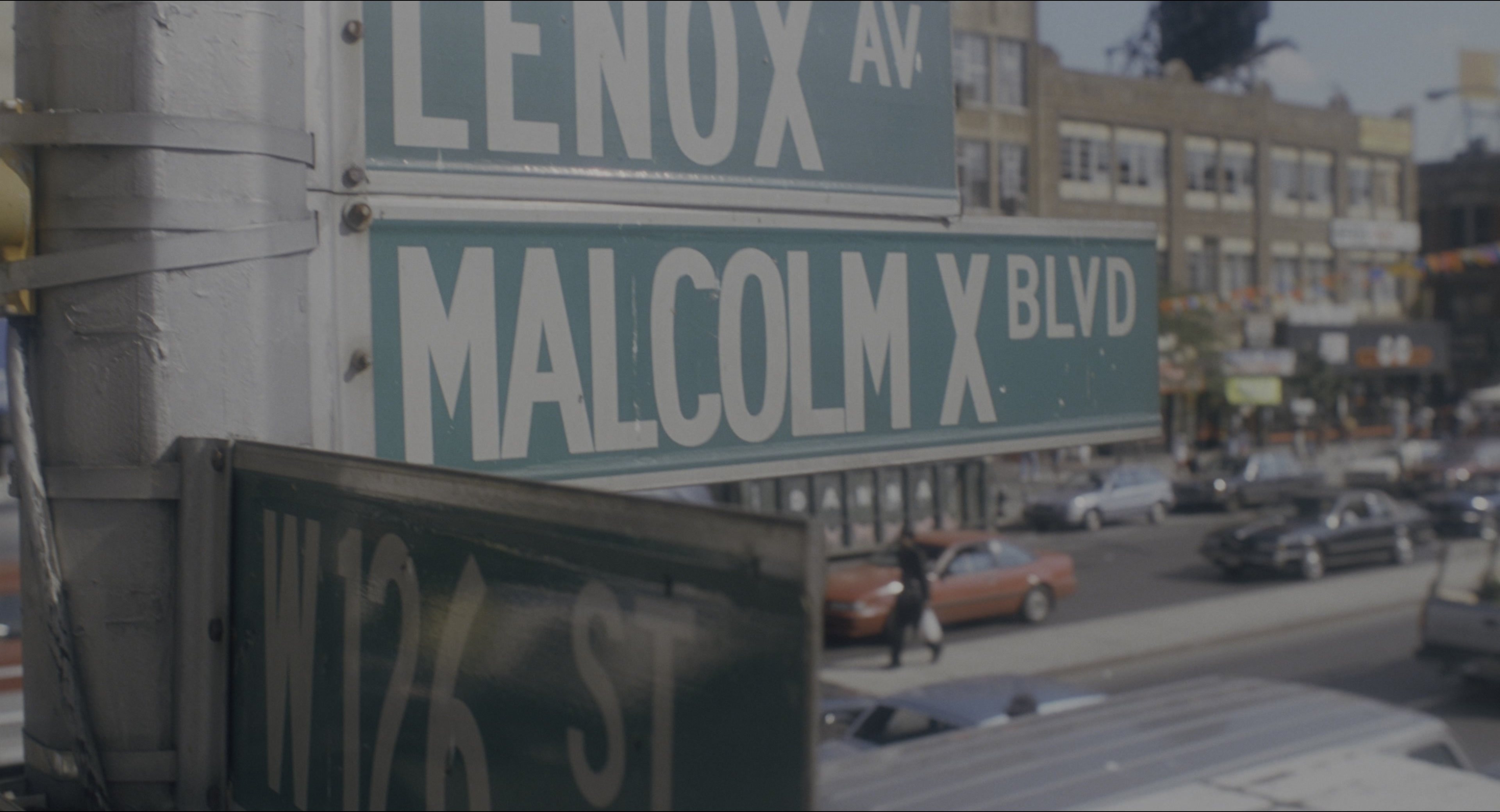 Malcolm (1992), wide, 1.85:1 — film still