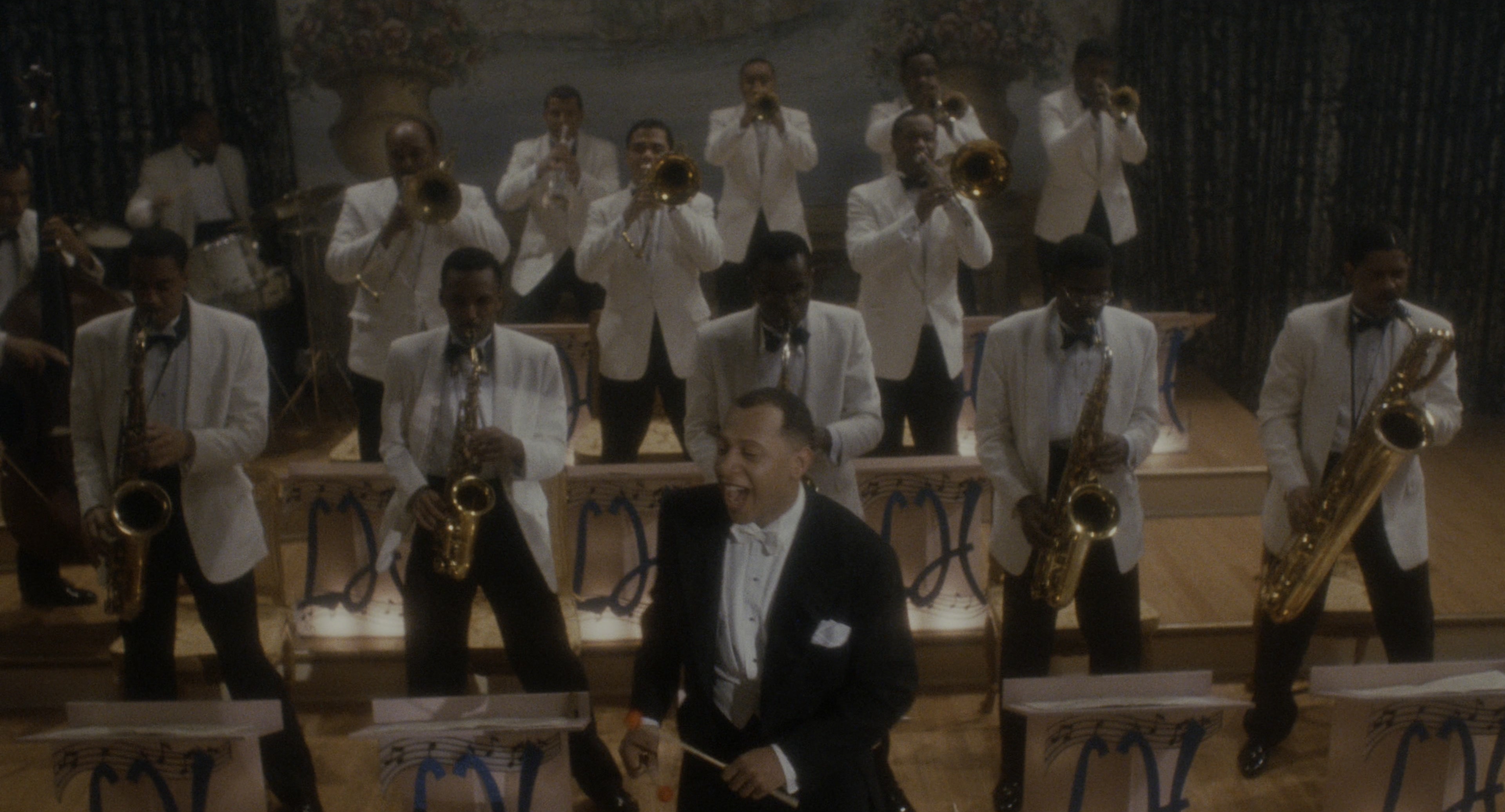 Malcolm (1992), wide, 1.85:1 — film still