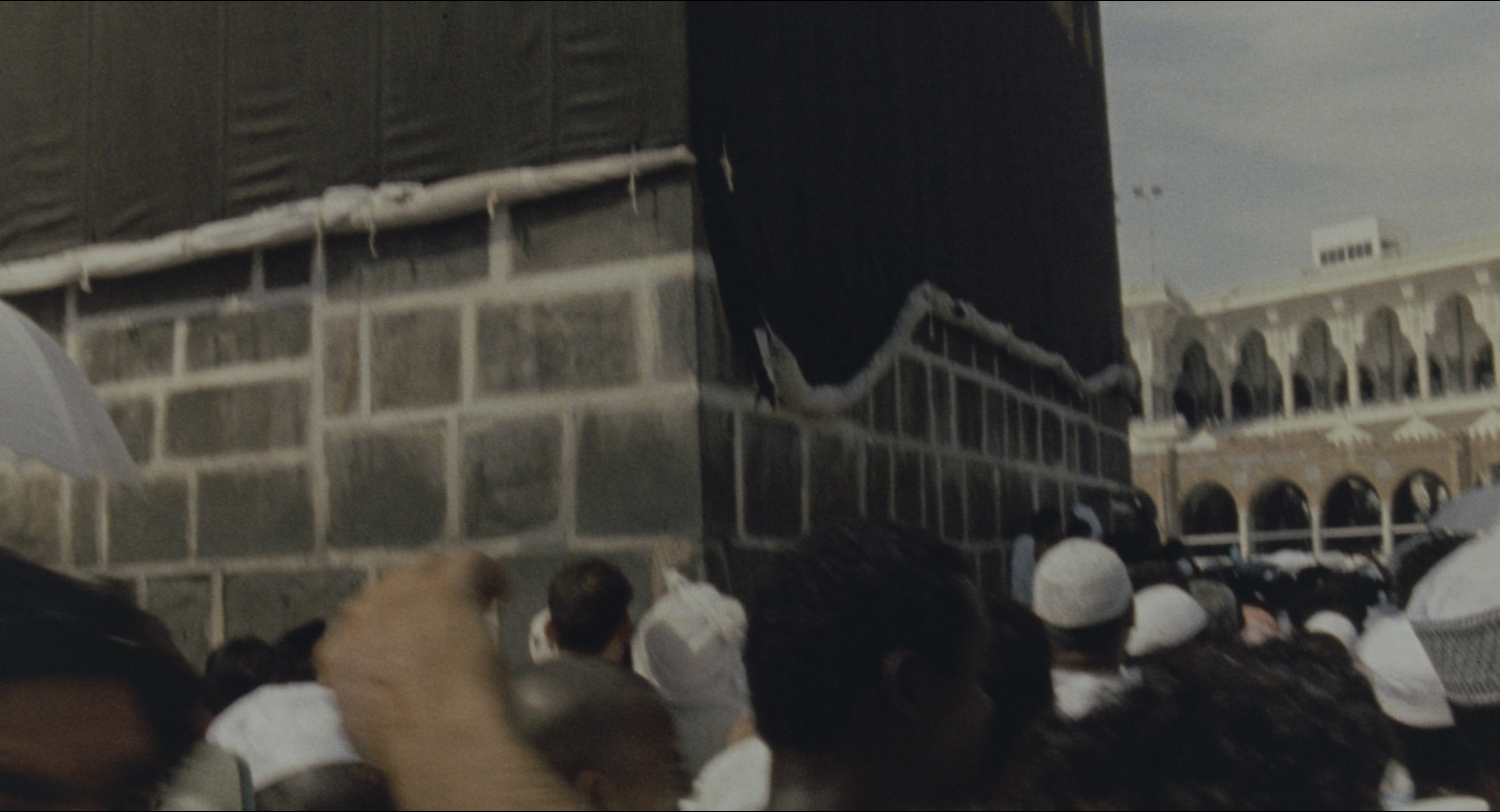Malcolm (1992), wide, 1.85:1 — film still