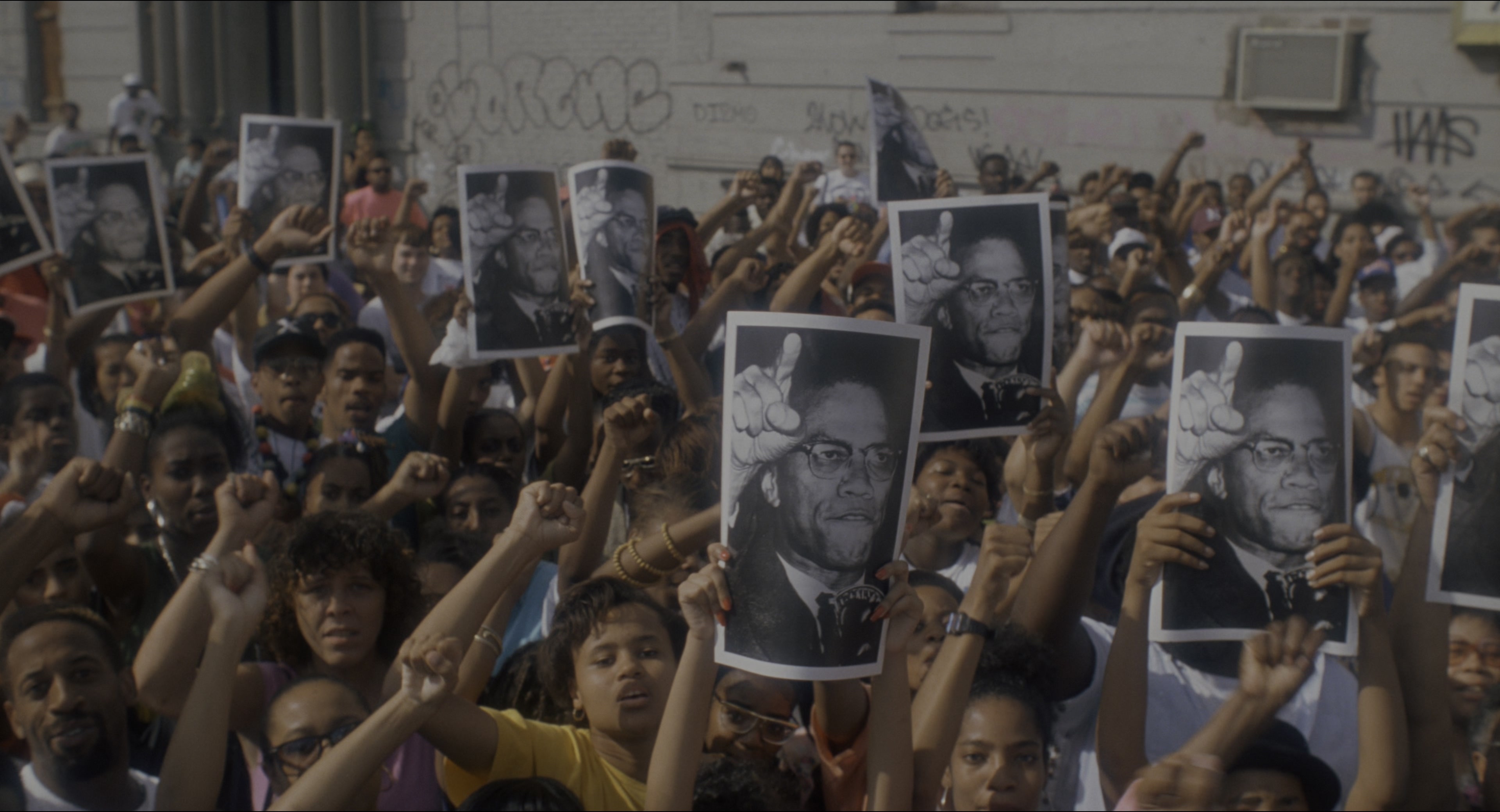 Malcolm (1992), wide, 1.85:1 — film still