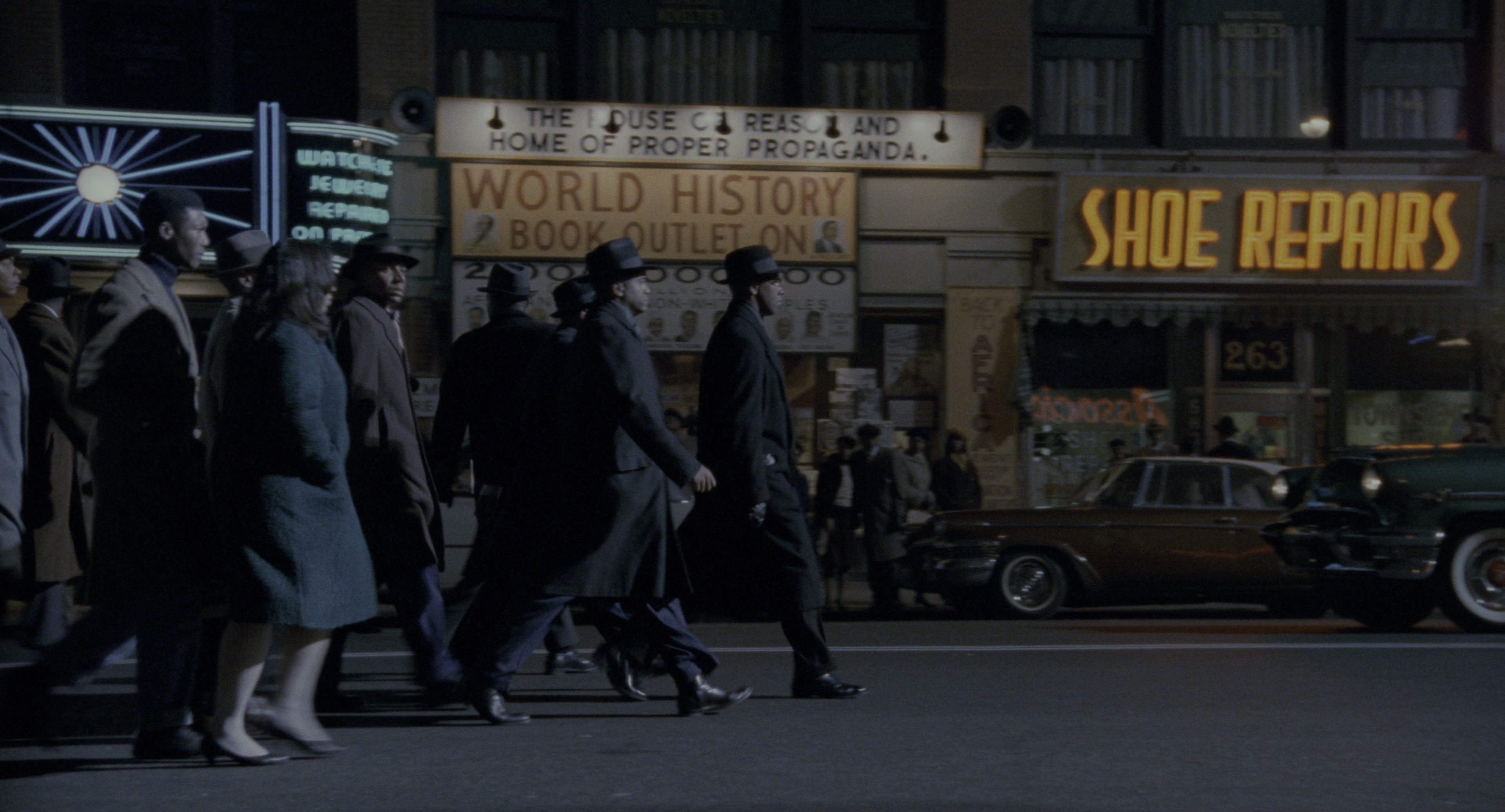 Malcolm (1992), wide, 1.85:1 — film still