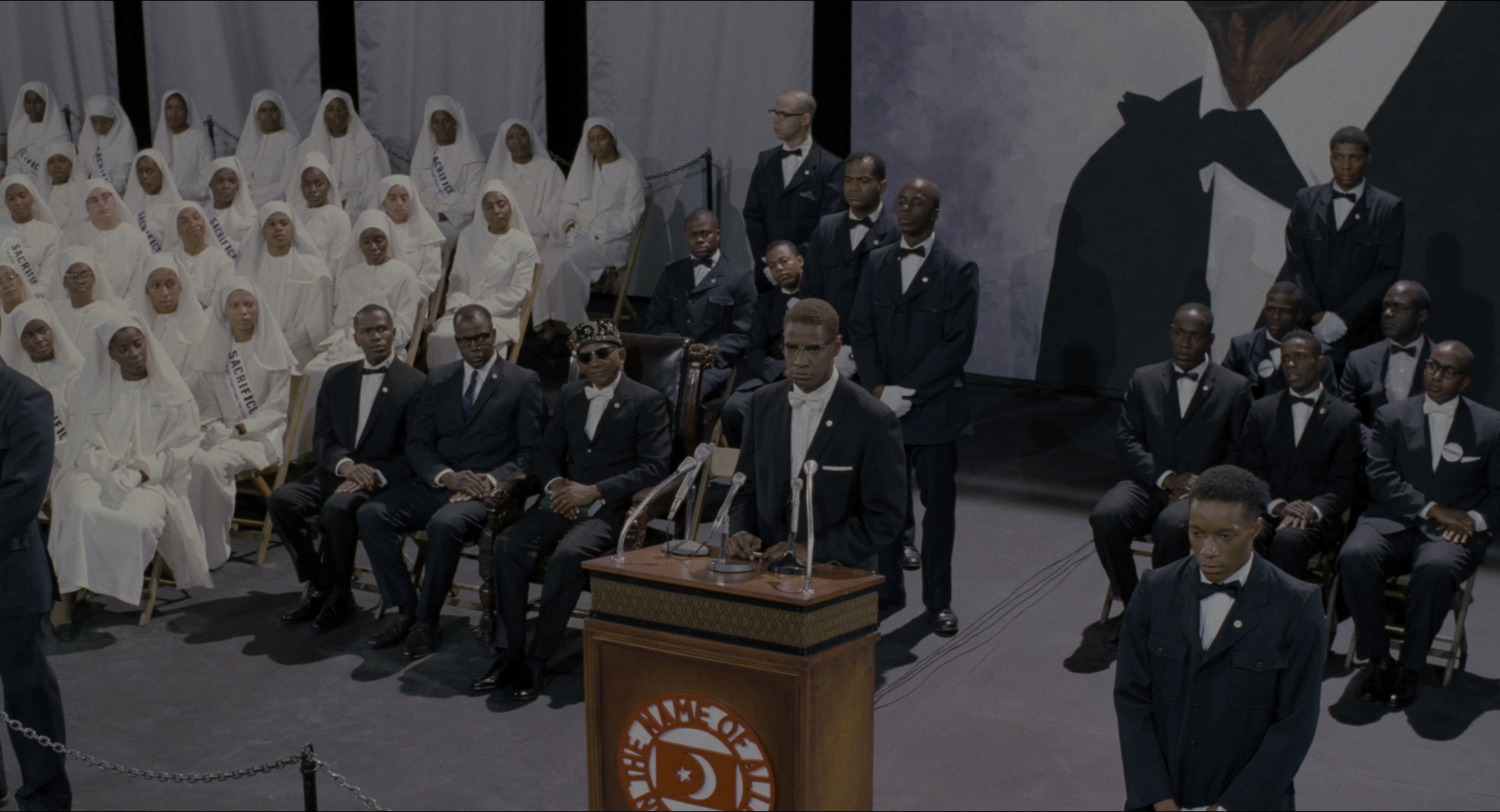 Malcolm (1992), wide, 1.85:1 — film still