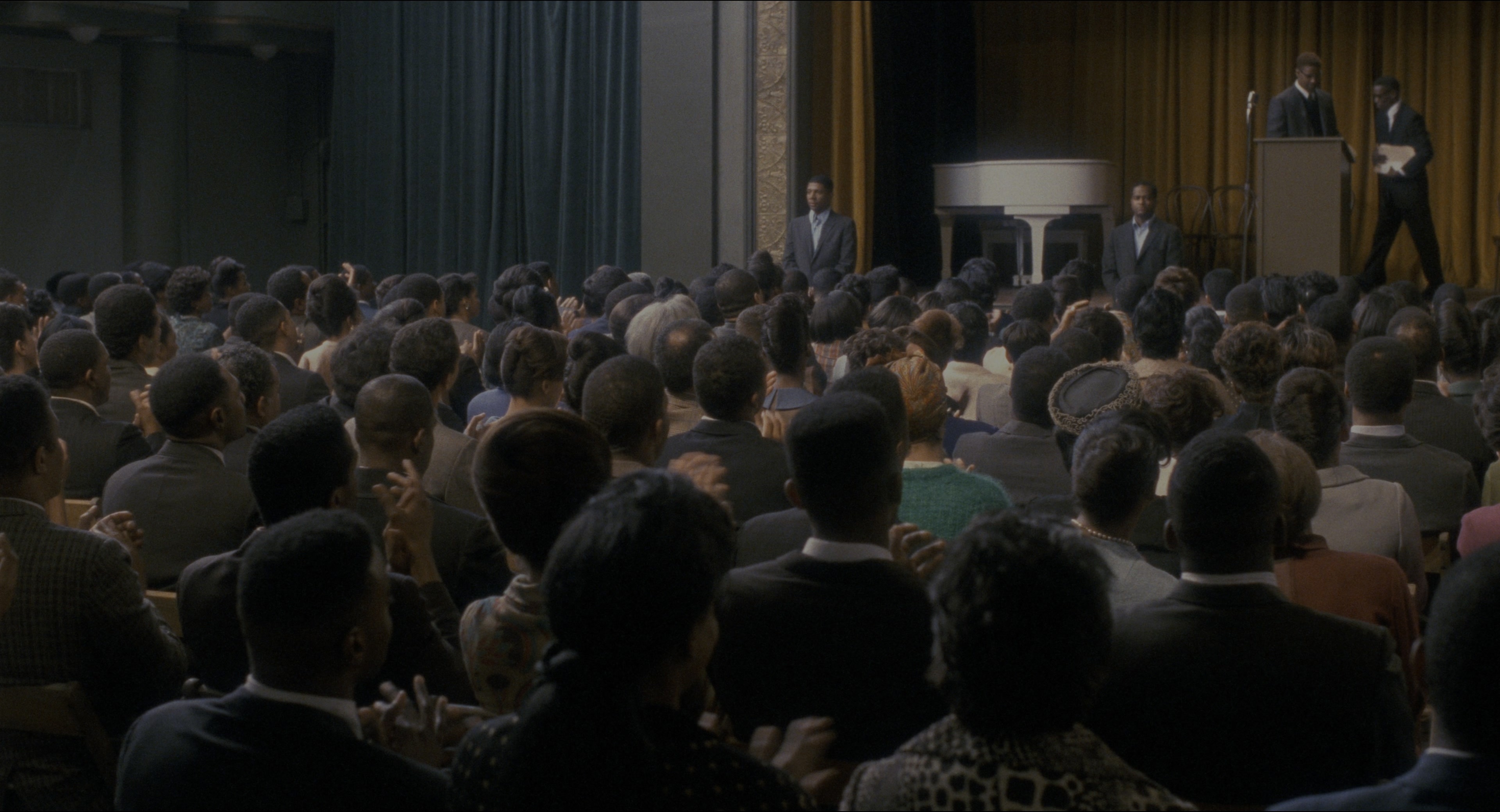 Malcolm (1992), wide, 1.85:1 — film still