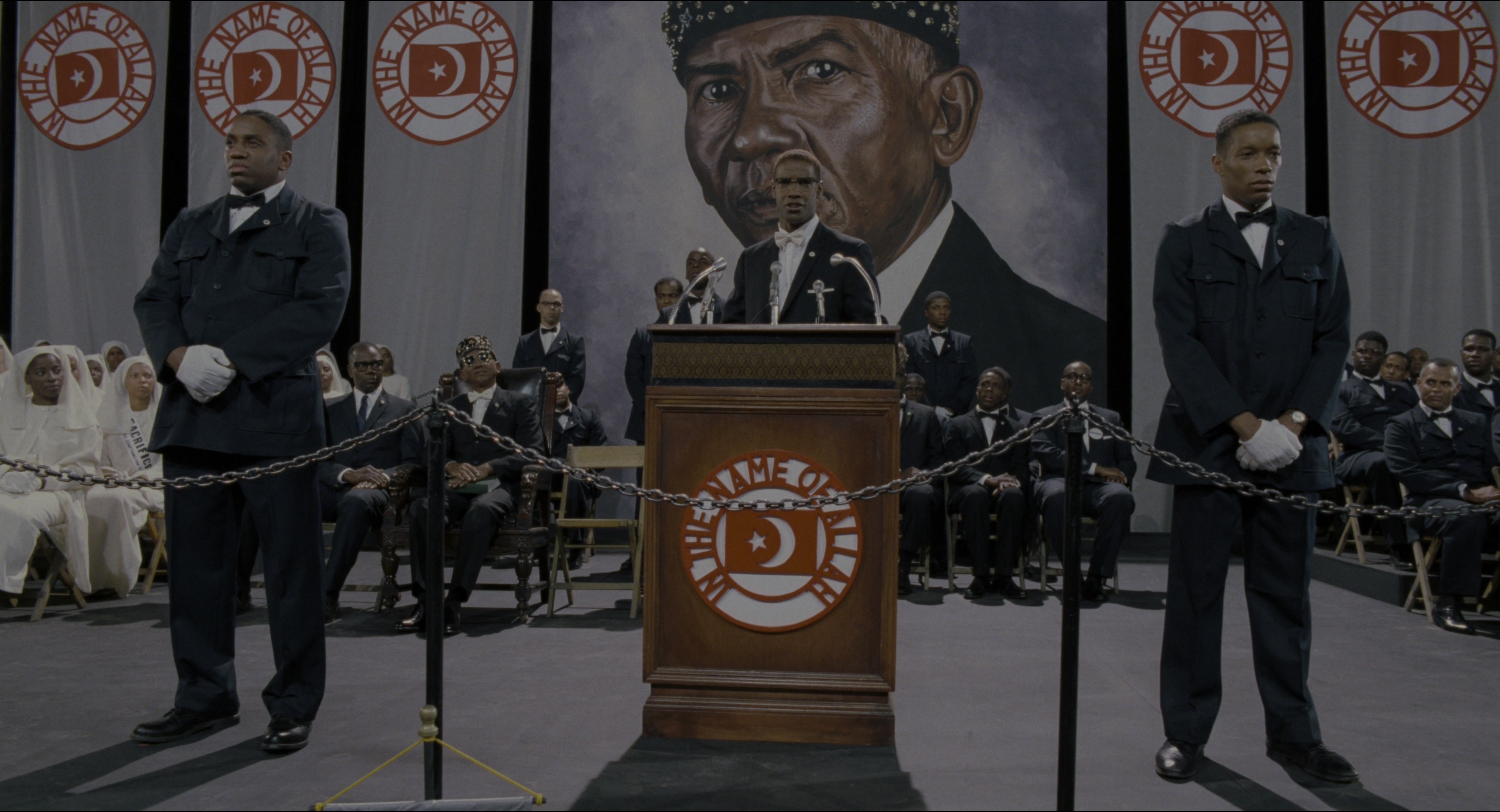 Malcolm (1992), wide, 1.85:1 — film still