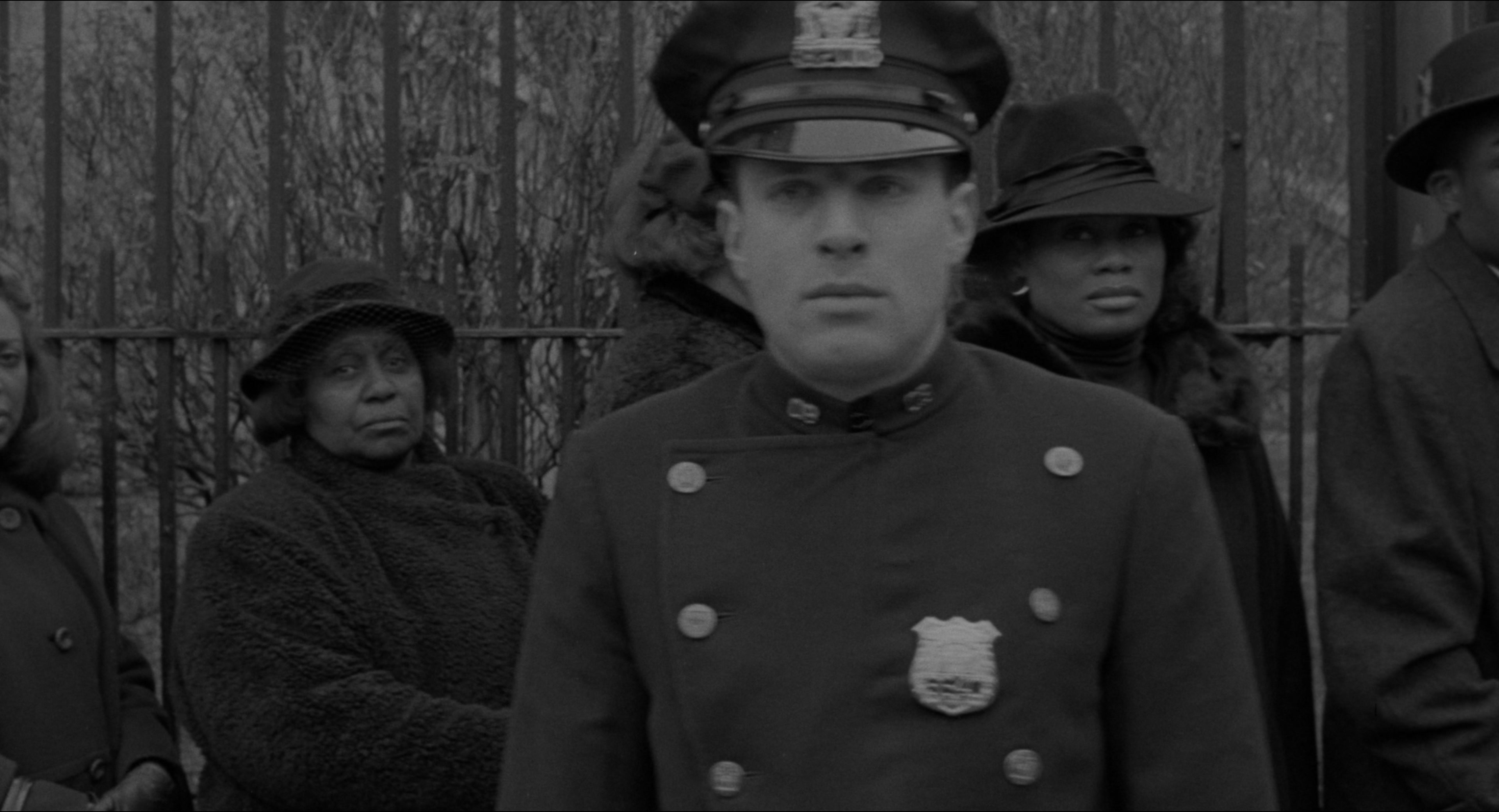 Malcolm (1992), medium, 1.85:1 — film still