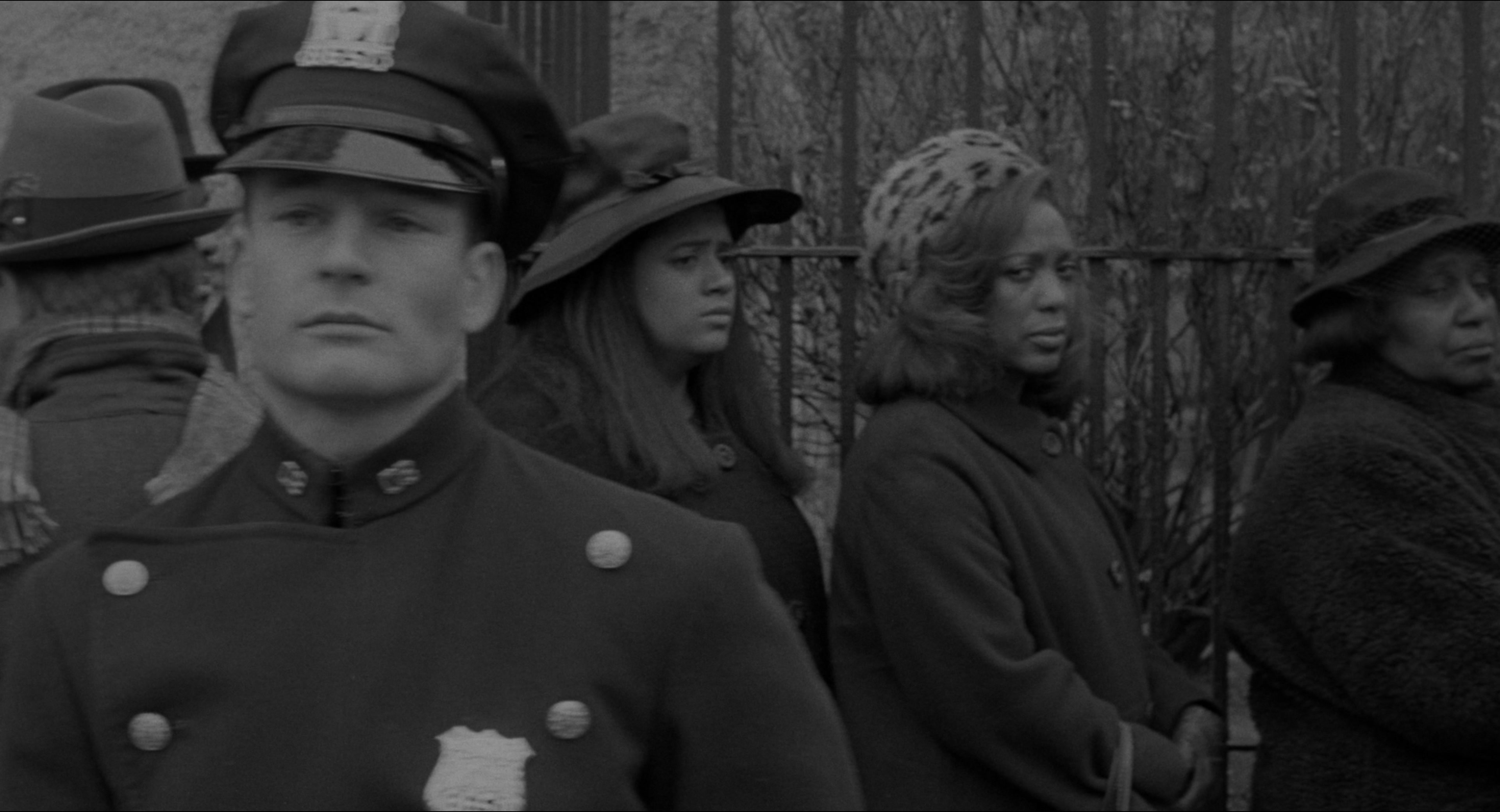 Malcolm (1992), medium, 1.85:1 — film still