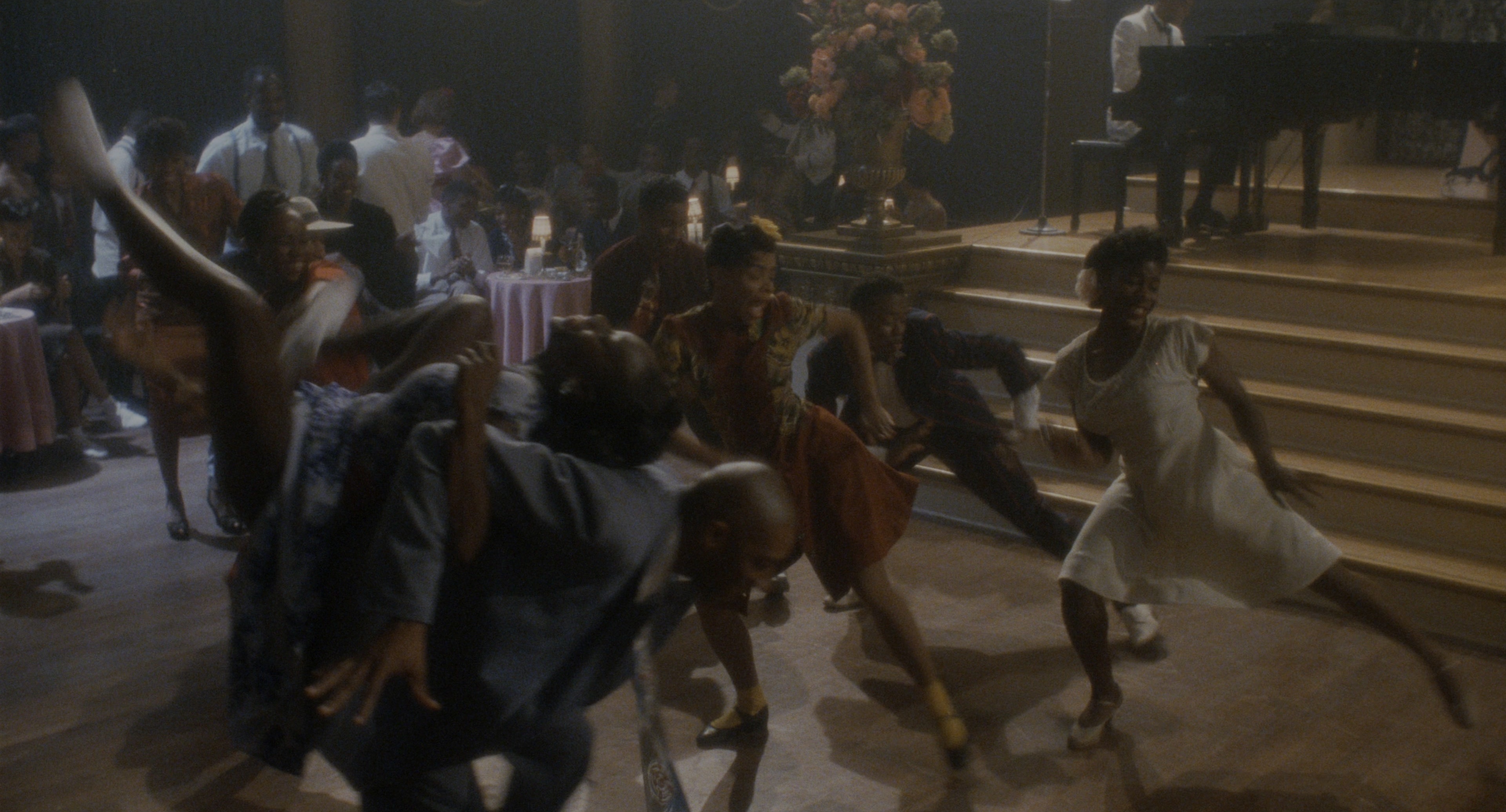 Malcolm (1992), wide, 1.85:1 — film still