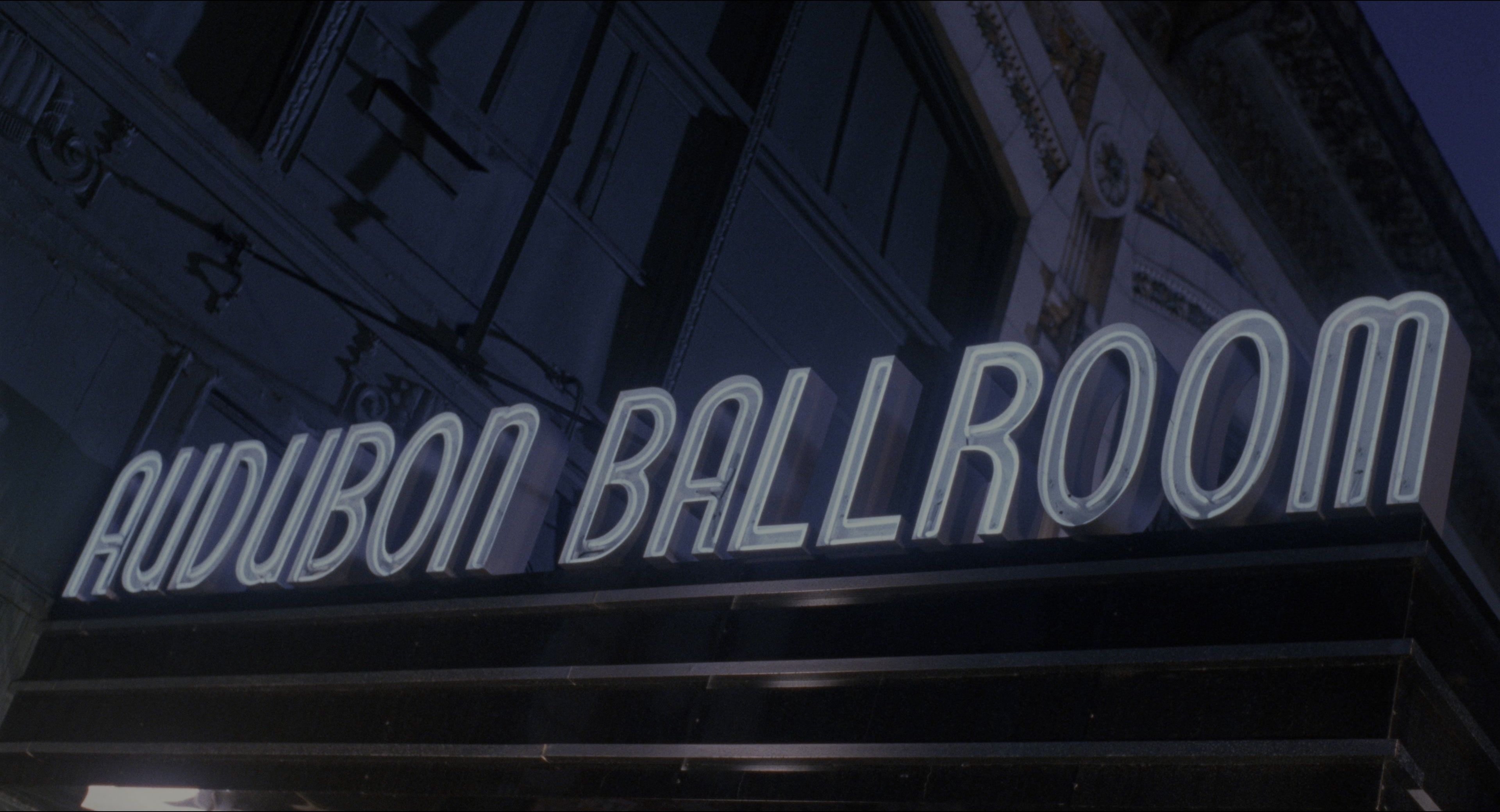 Malcolm (1992), wide, 1.85:1 — film still