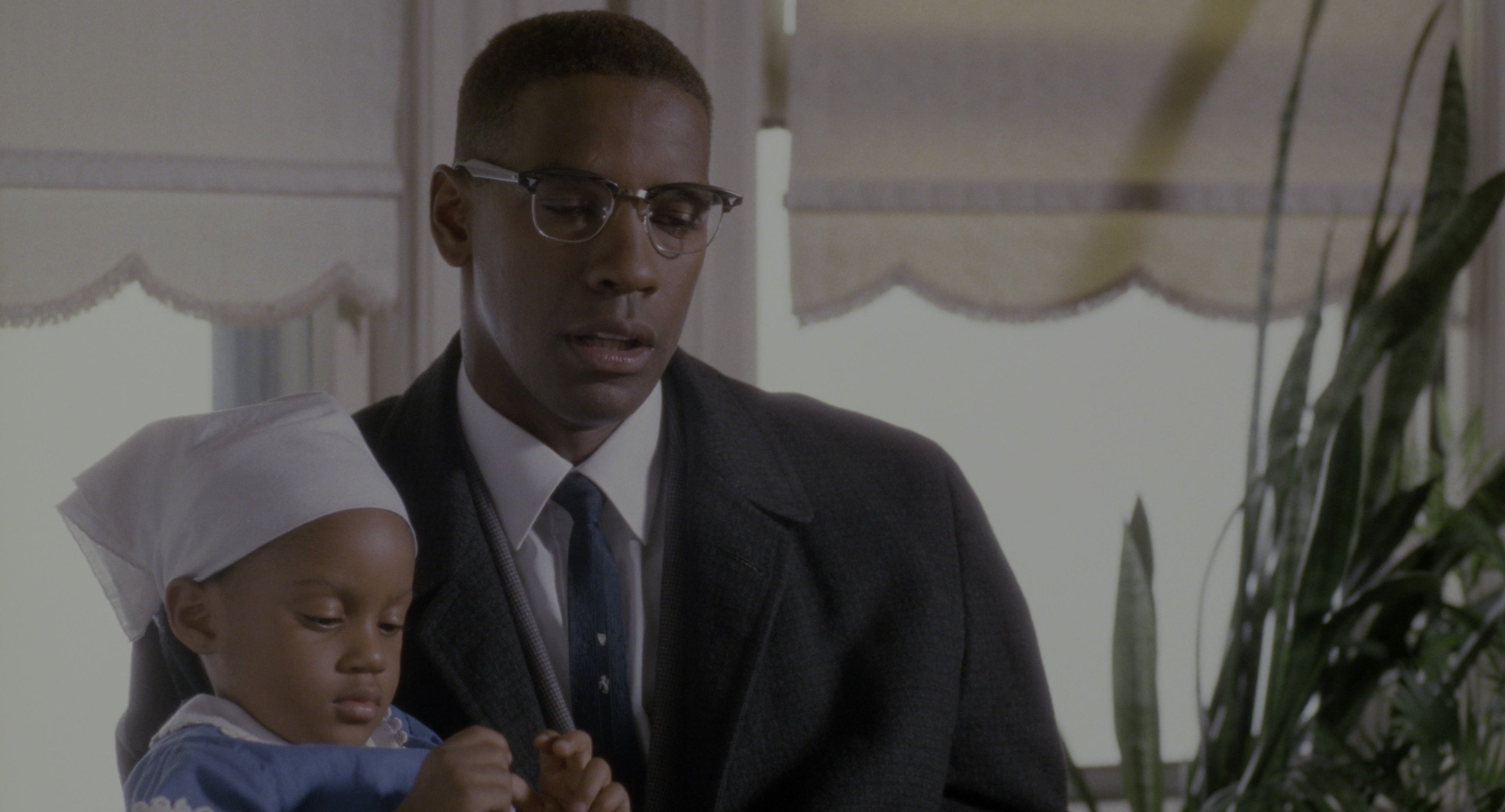 Malcolm (1992), medium, 1.85:1 — film still