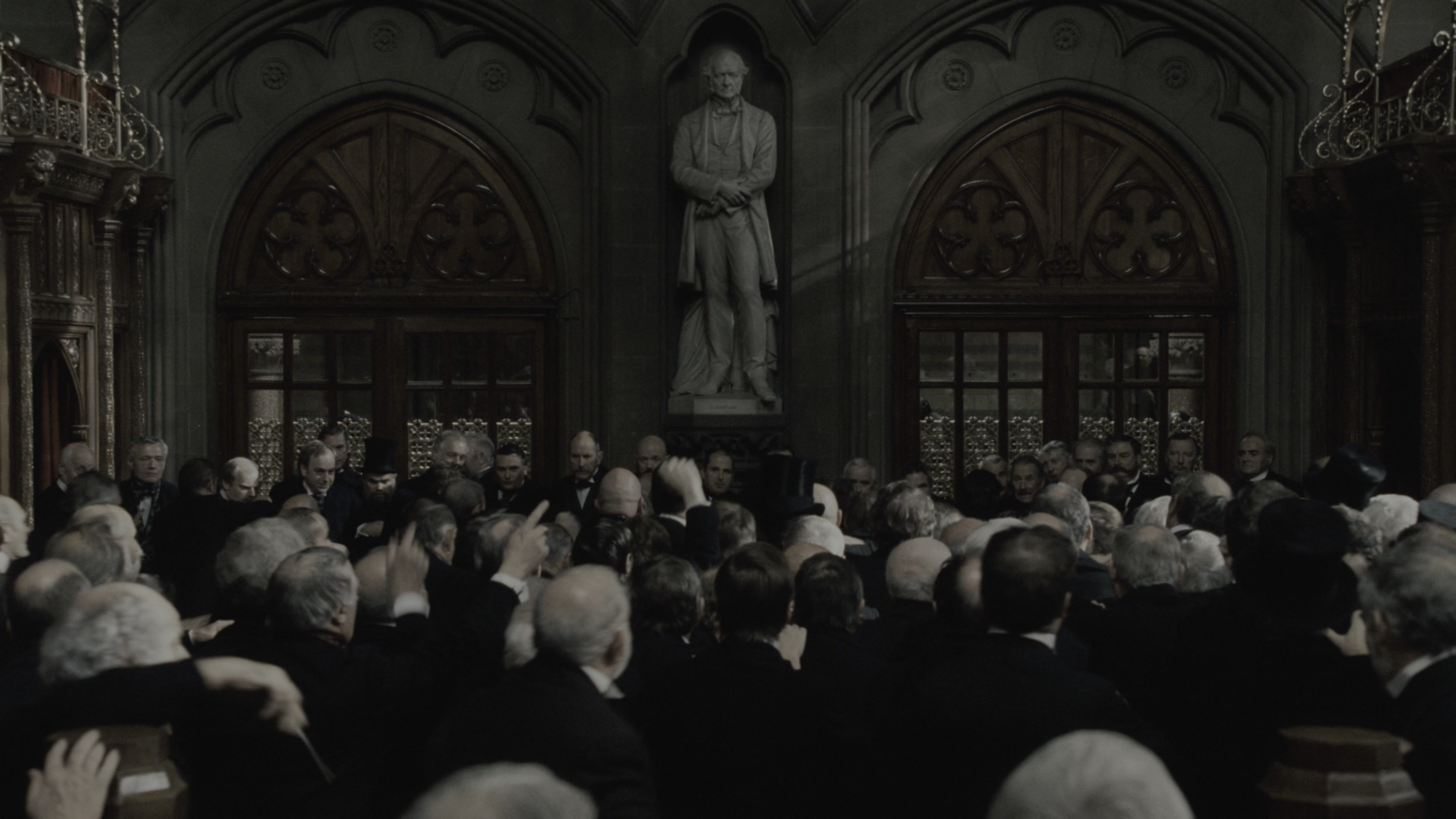 Sherlock Holmes (2009), wide, 1.78:1 — film still