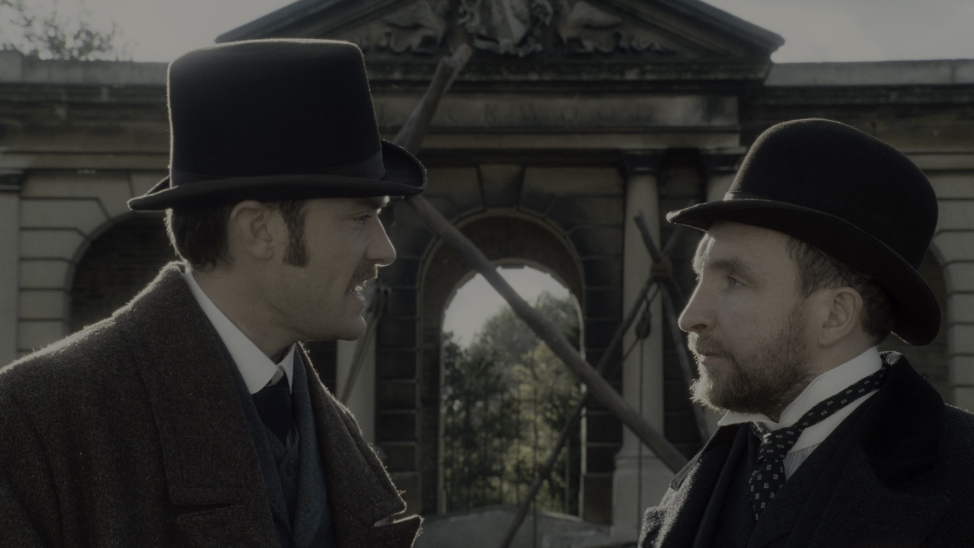 Sherlock Holmes (2009), wide, 1.78:1 — film still